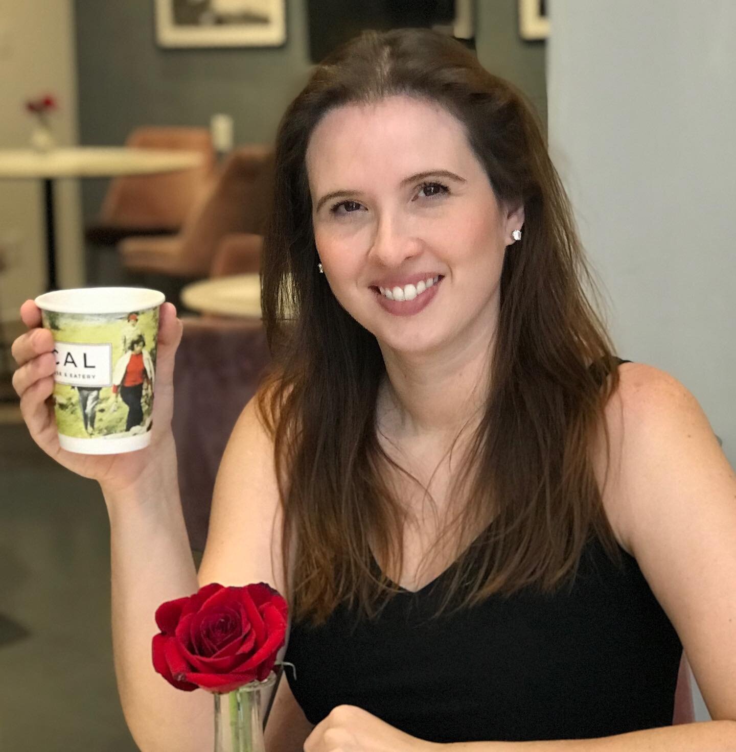 I'm seeing some new faces around... Allow me to reintroduce myself:⁠
⁠
I'm Luz. ⁠
⁠
I was sitting with a group who agreed to share what they knew and they said it was my turn to share. I had no idea what I was going to talk about! You see up to this 