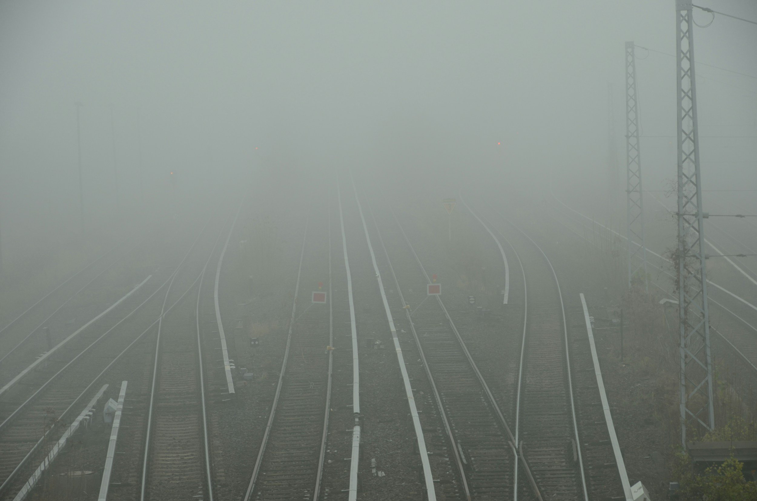 Why Uncertainty Feels So Uncomfortable (and Why More Thinking Usually Doesn’t Help)