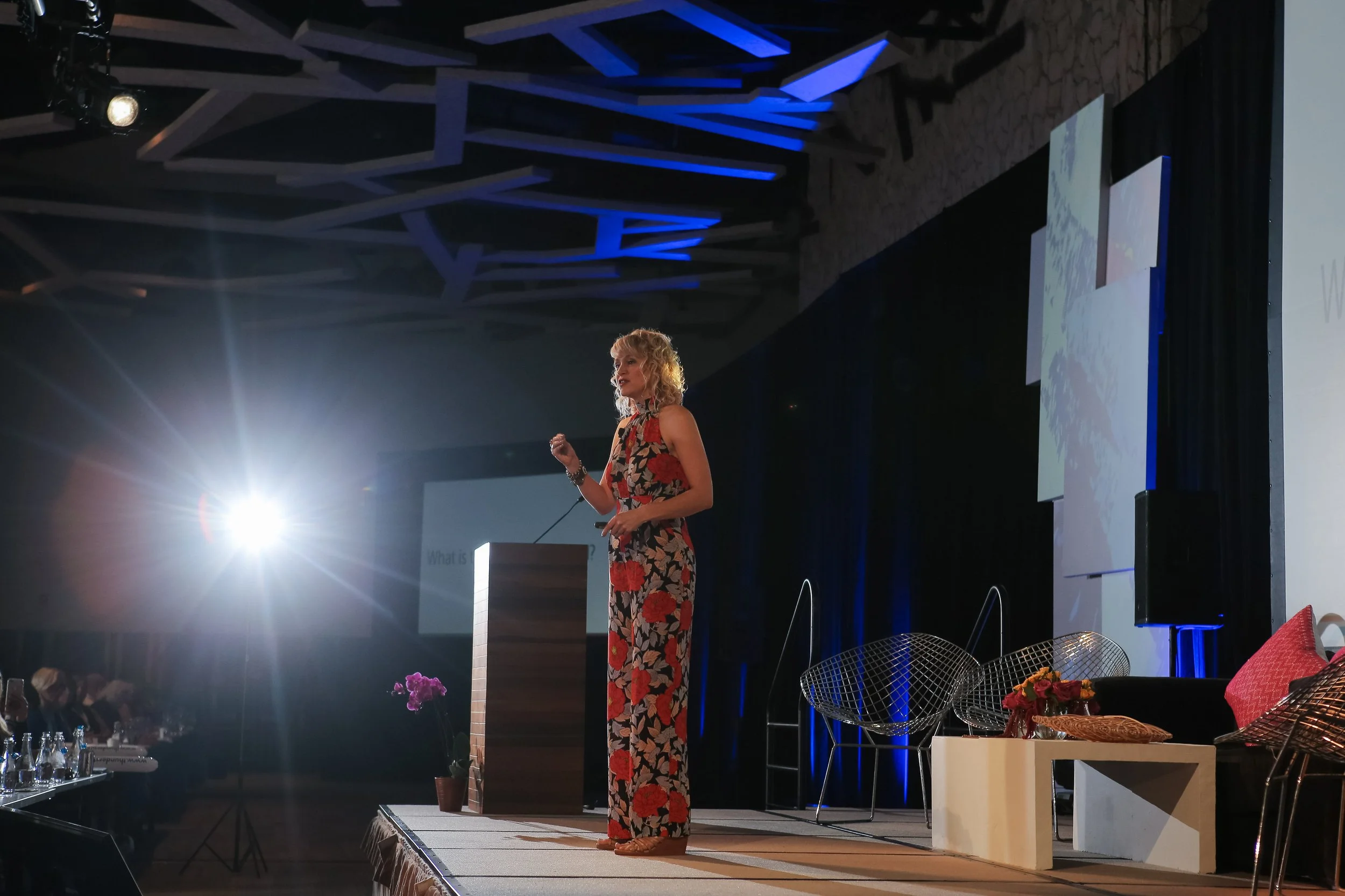 Laura Beauparlant delivering a keynote at Love Mexico by IADWP in Mexico