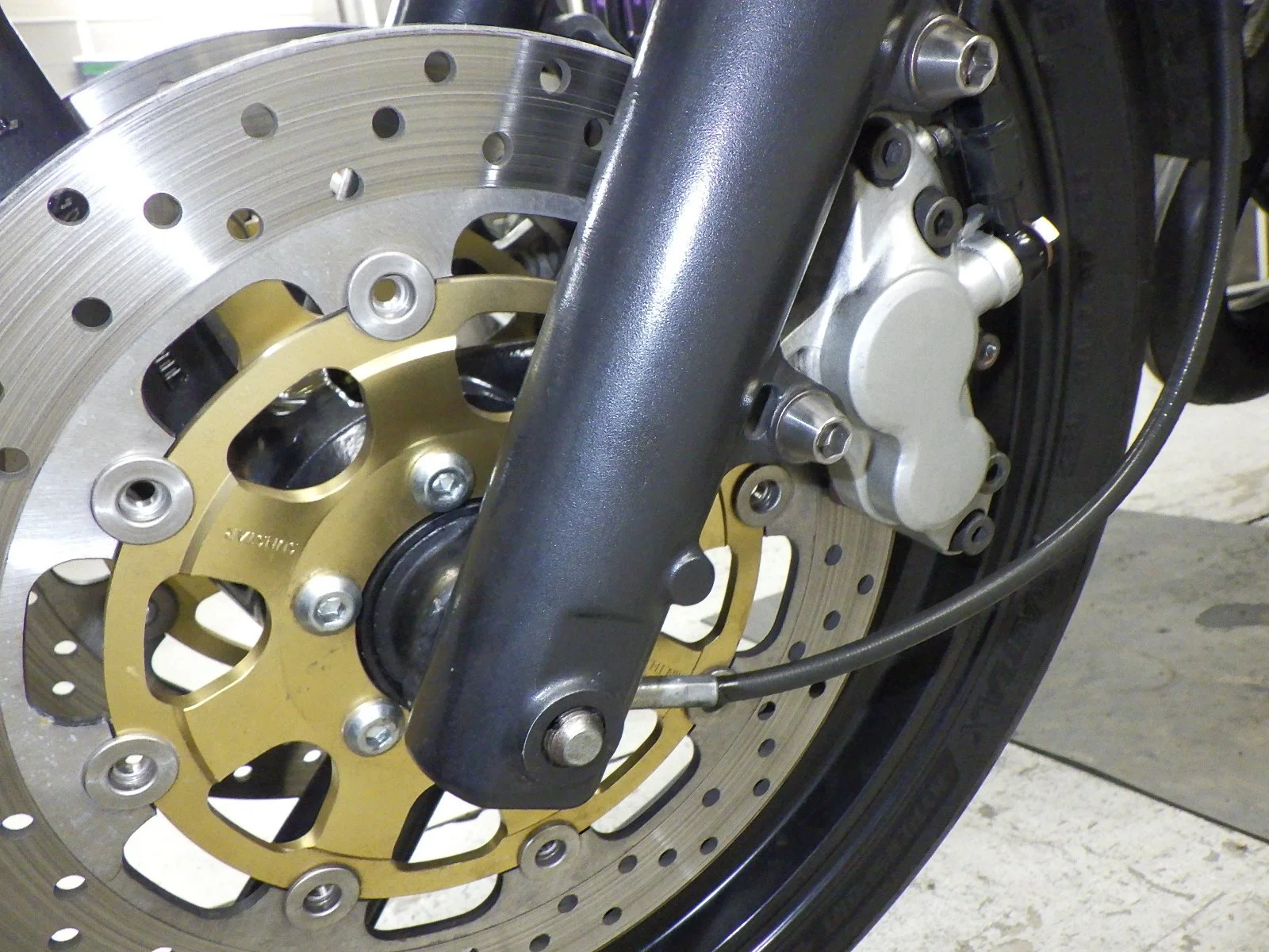 Yamaha R1-Z 13.jpeg