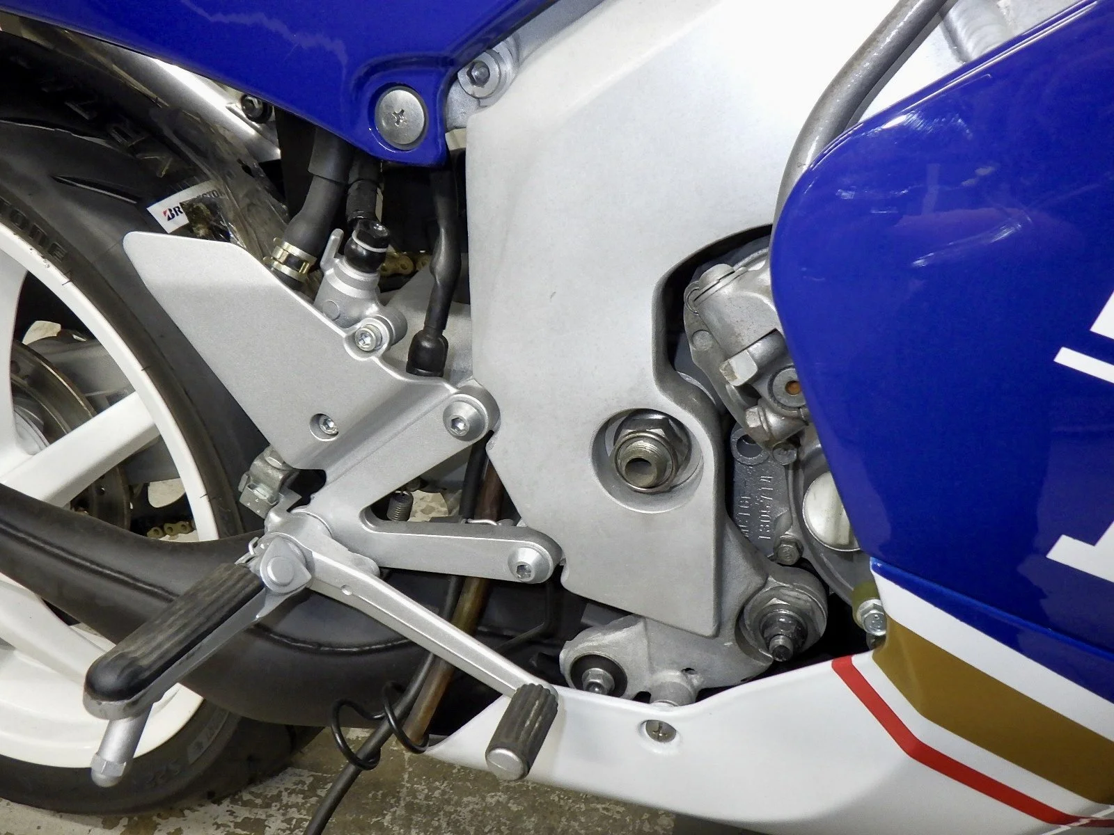 Honda NSR250 MC28 SP 27.jpg