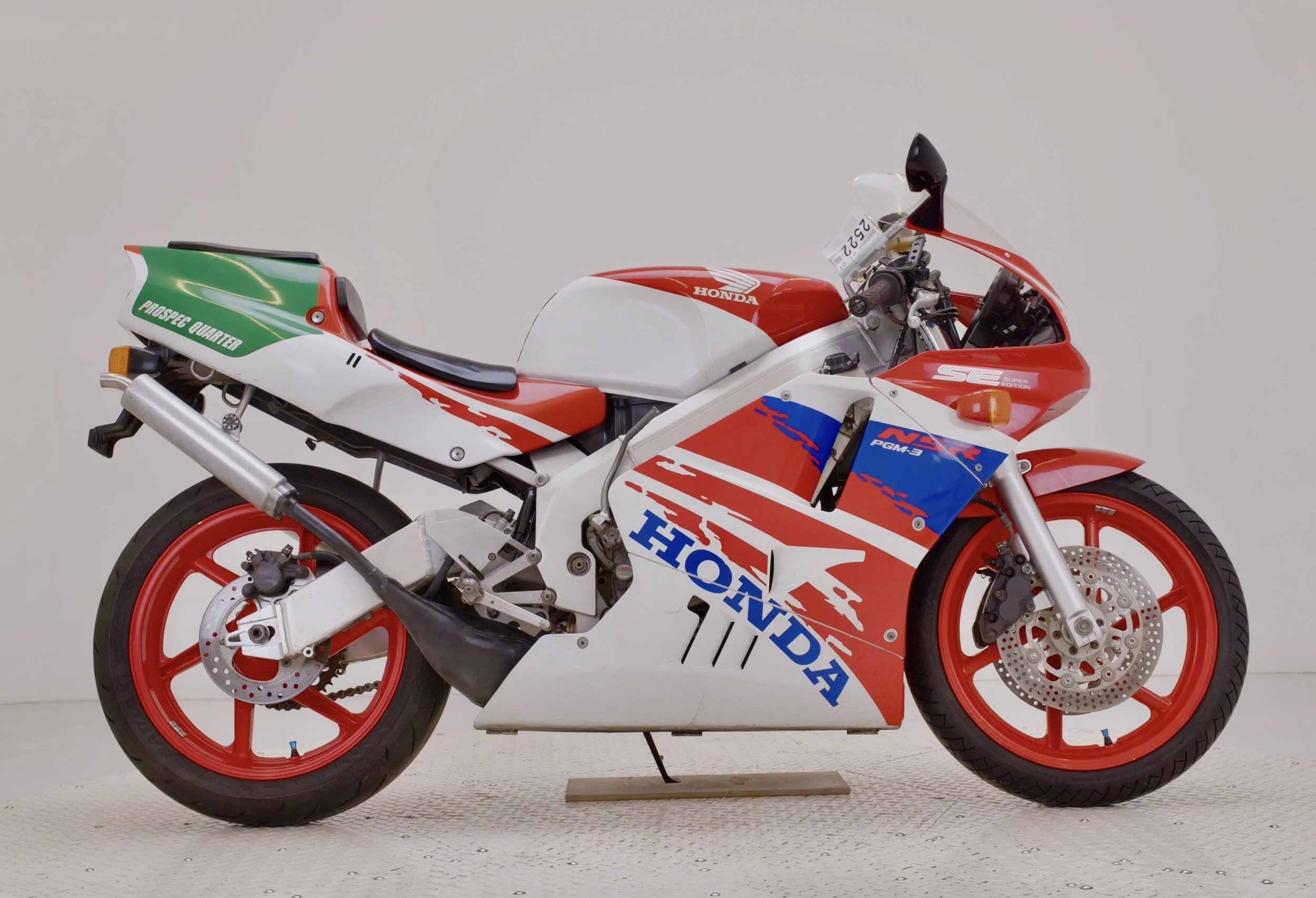 Honda NSR250 MC21 SE 1 copy.jpg
