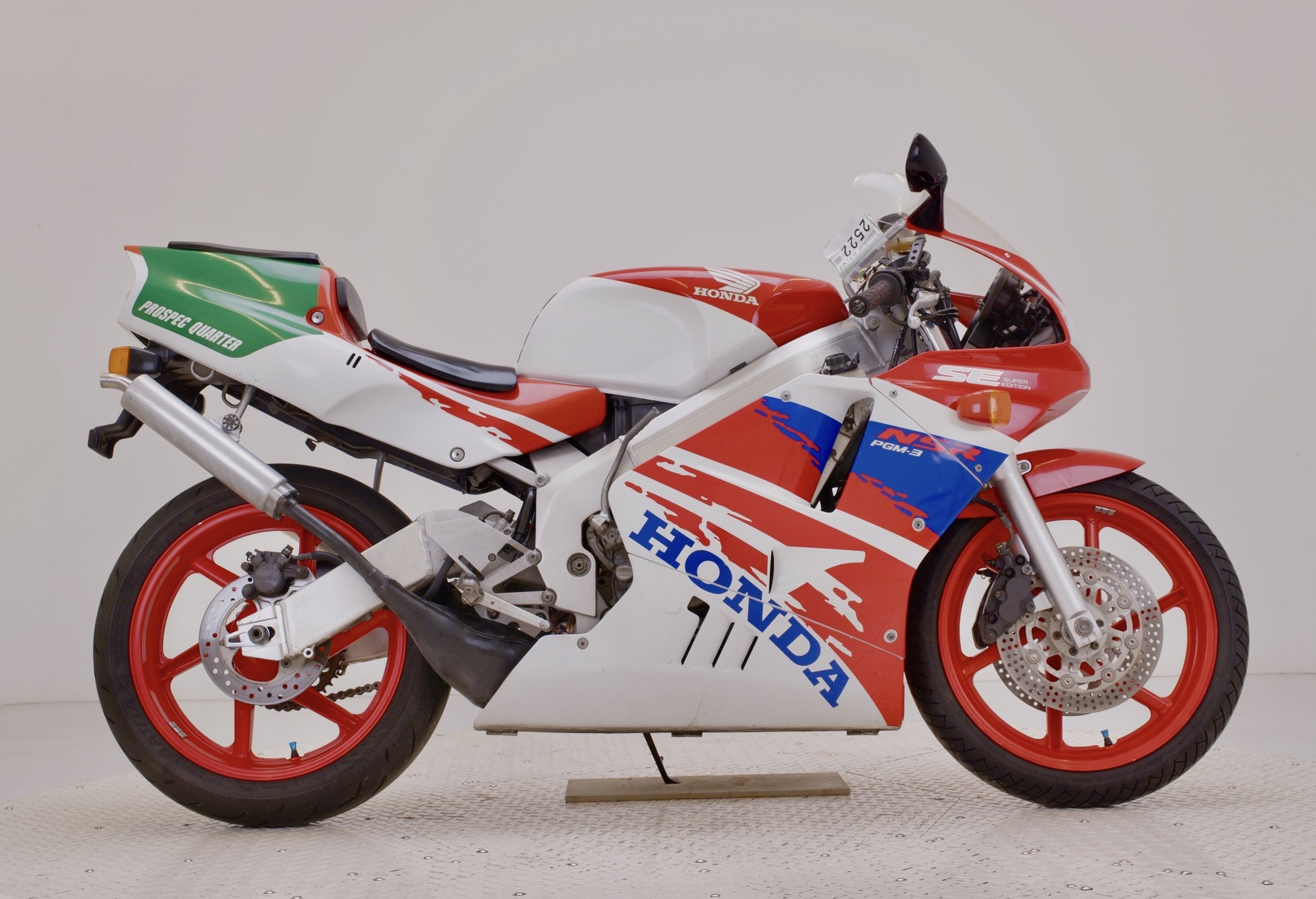 Honda NSR250 MC21 SE 1 copy.jpg