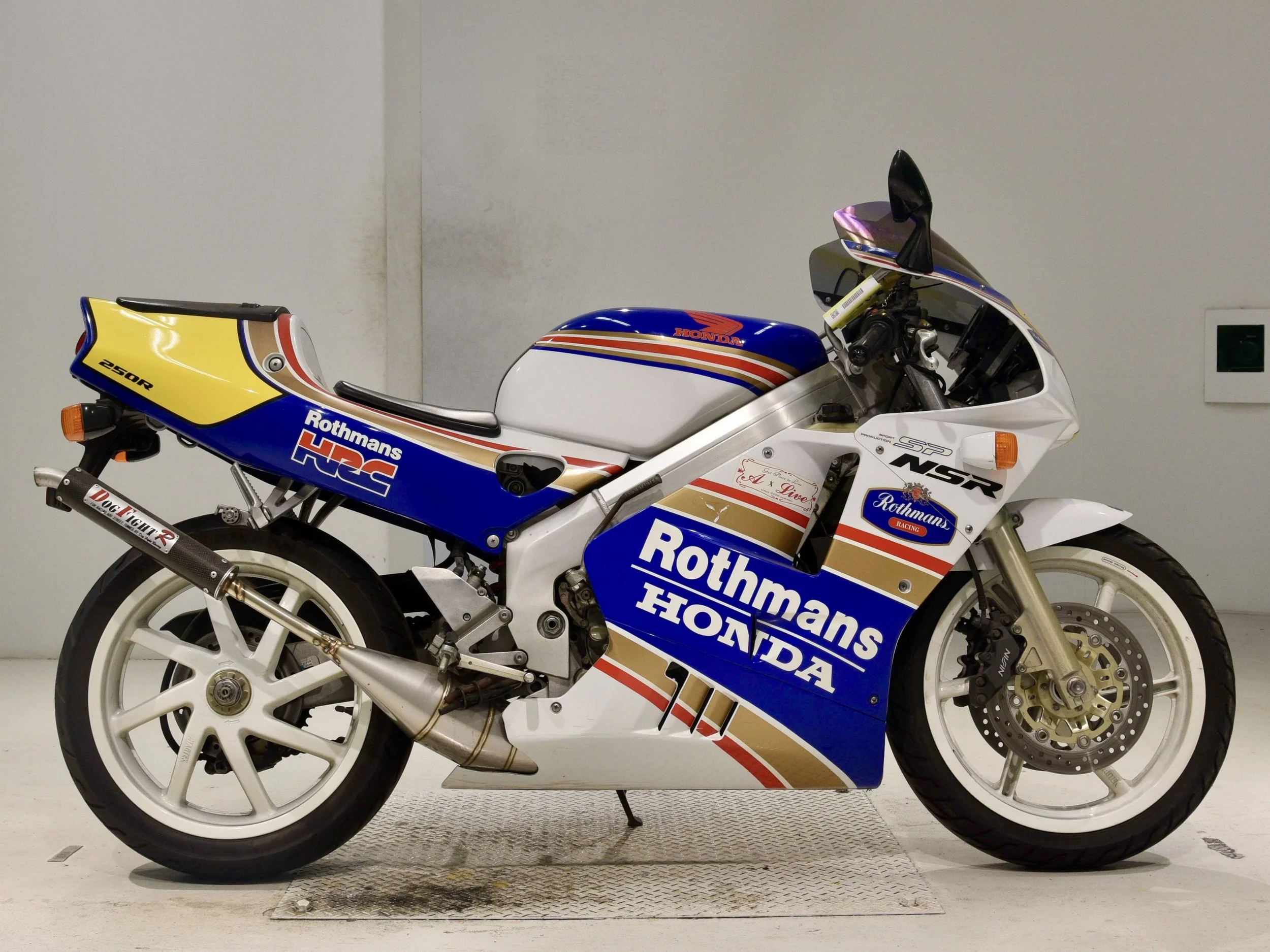 Honda NSR250 MC28 SP 1 copy.jpg