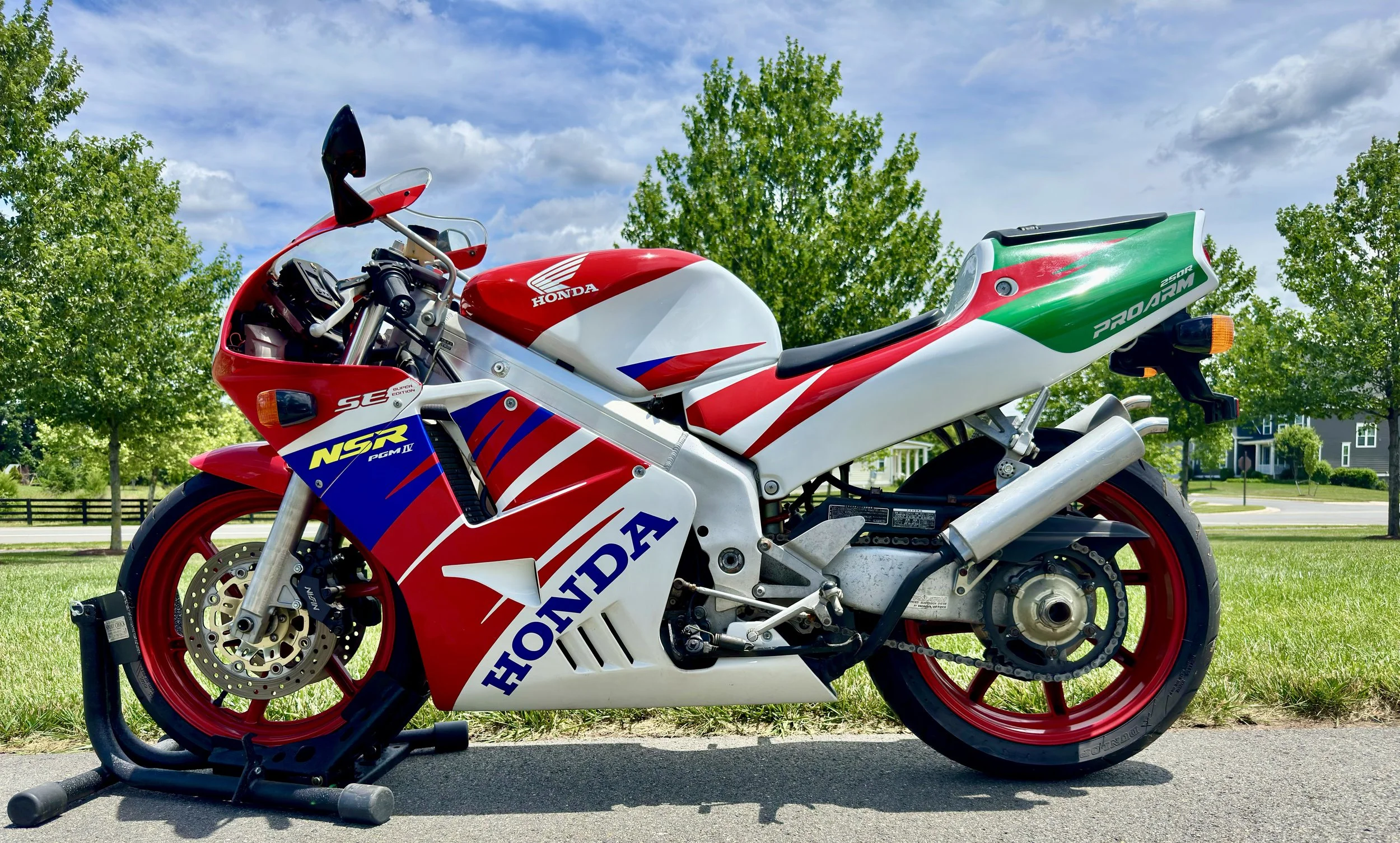 NSR250 MC28 SE 1.jpeg