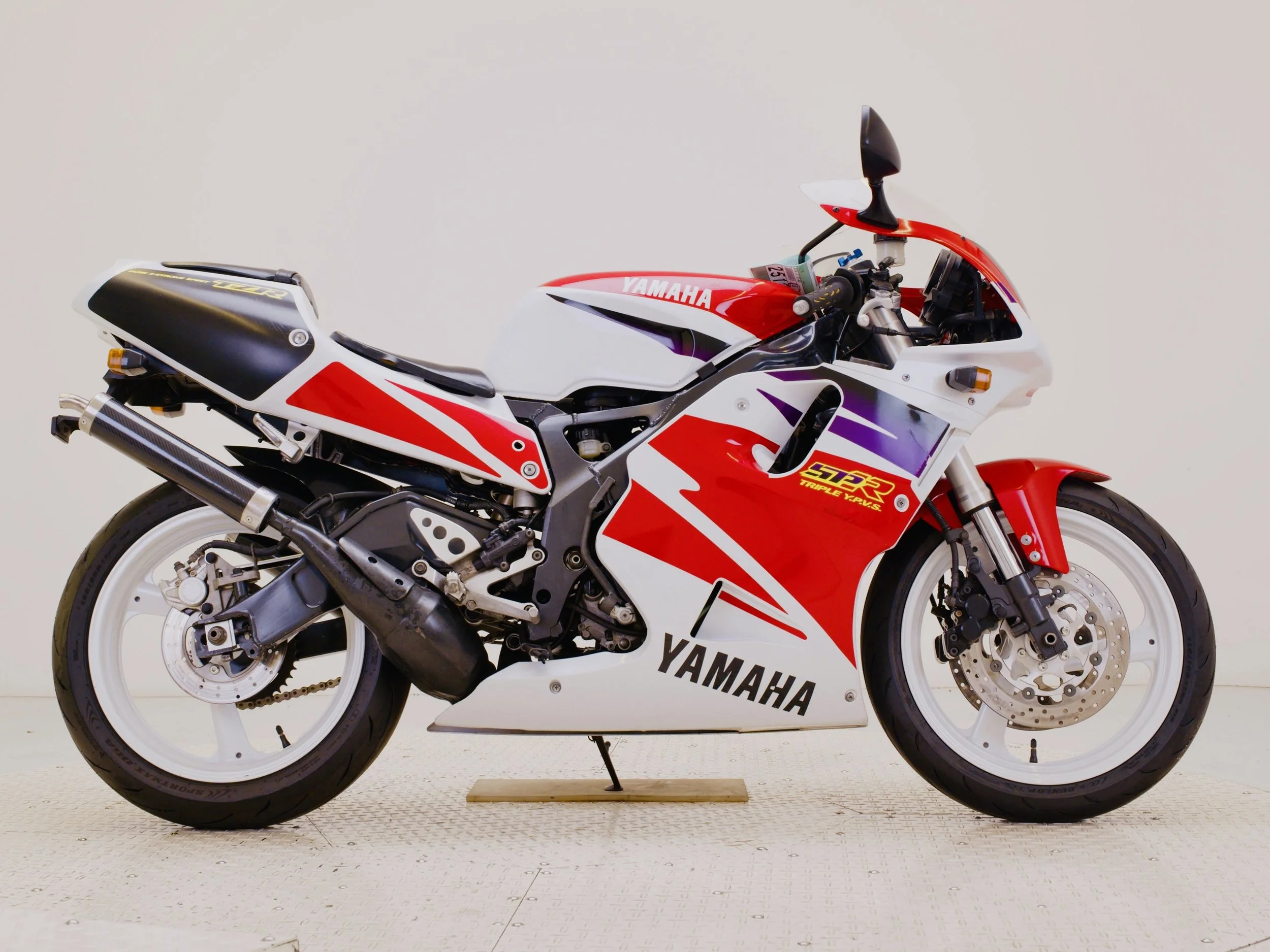 Yamaha TZR250 SPR 1.jpg