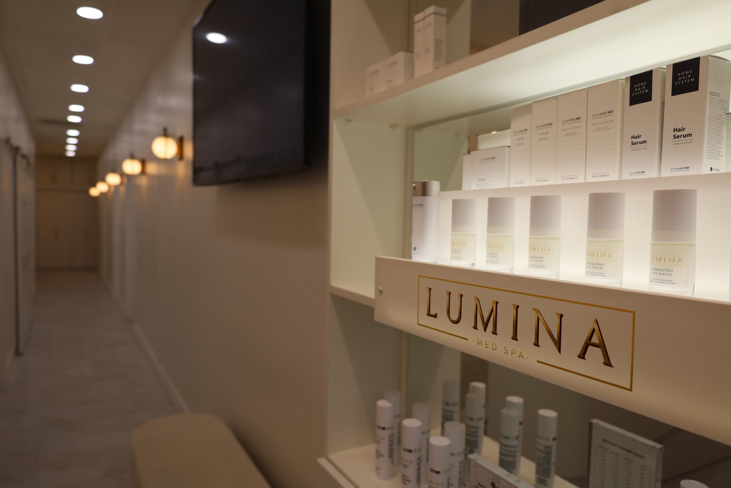 lumina hallway
