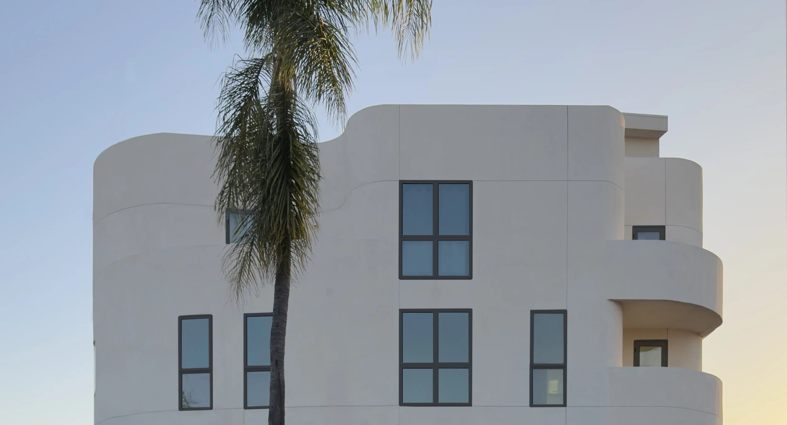 27 Unit Apartment Building