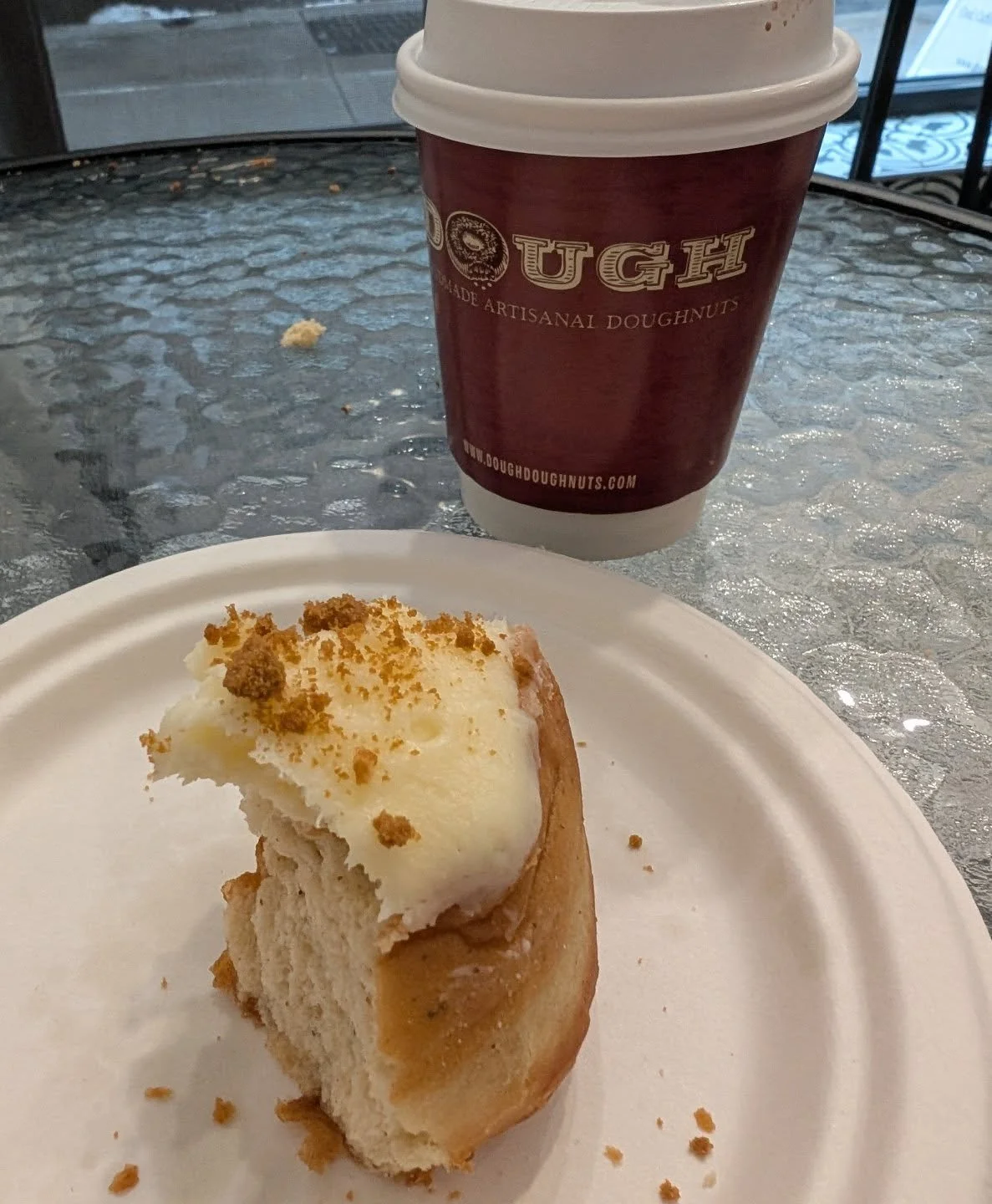 Because sometimes you just want/need a donut for lunch.

@doughdoughnuts
#itscrowdedoutthere