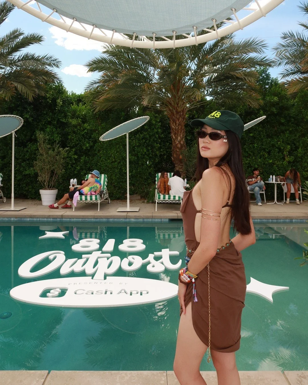 @valcalbear attends the 818 Outpost at @coachella

@drink818 #CWPR