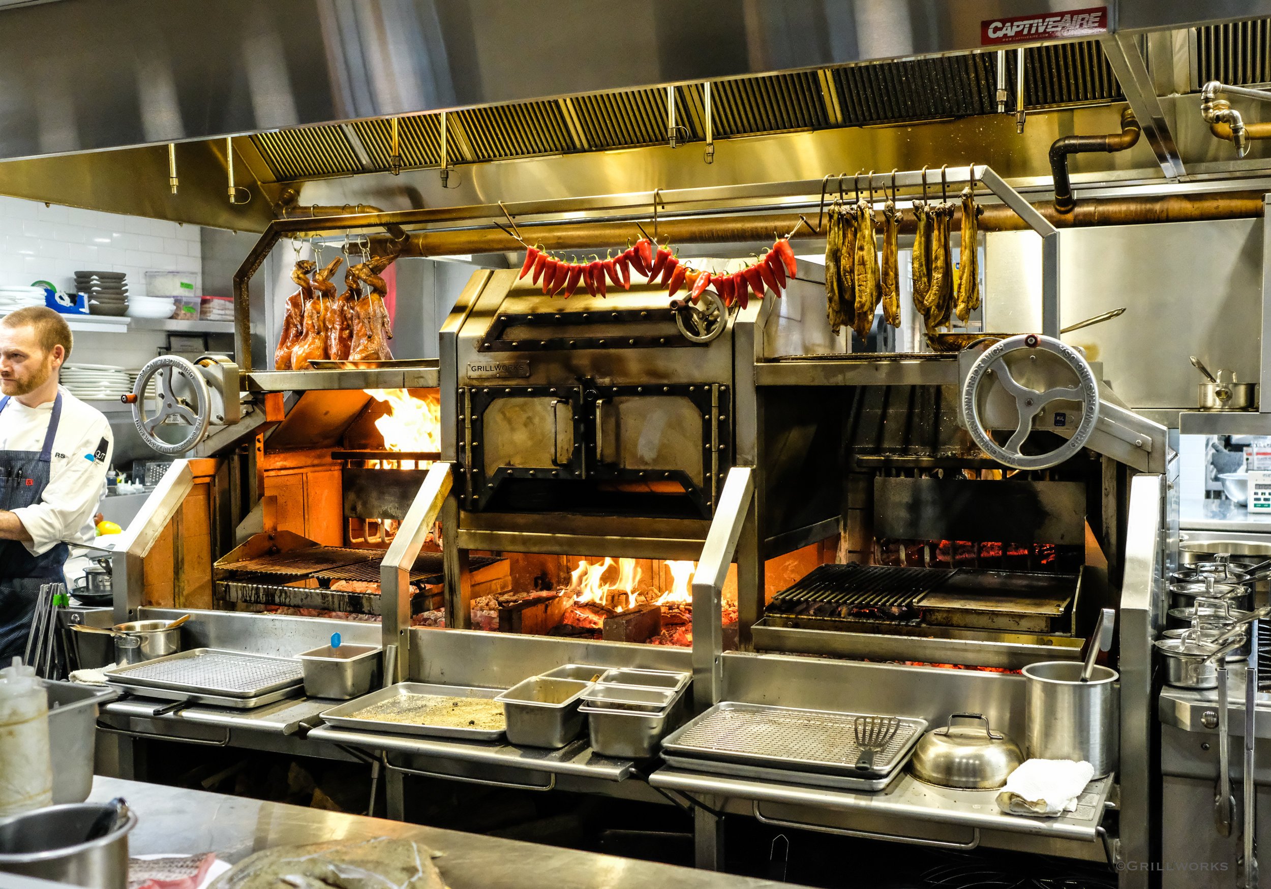 Grillworks Wood-Fired Indoor Grills Taking Over Top Restaurants - Bloomberg