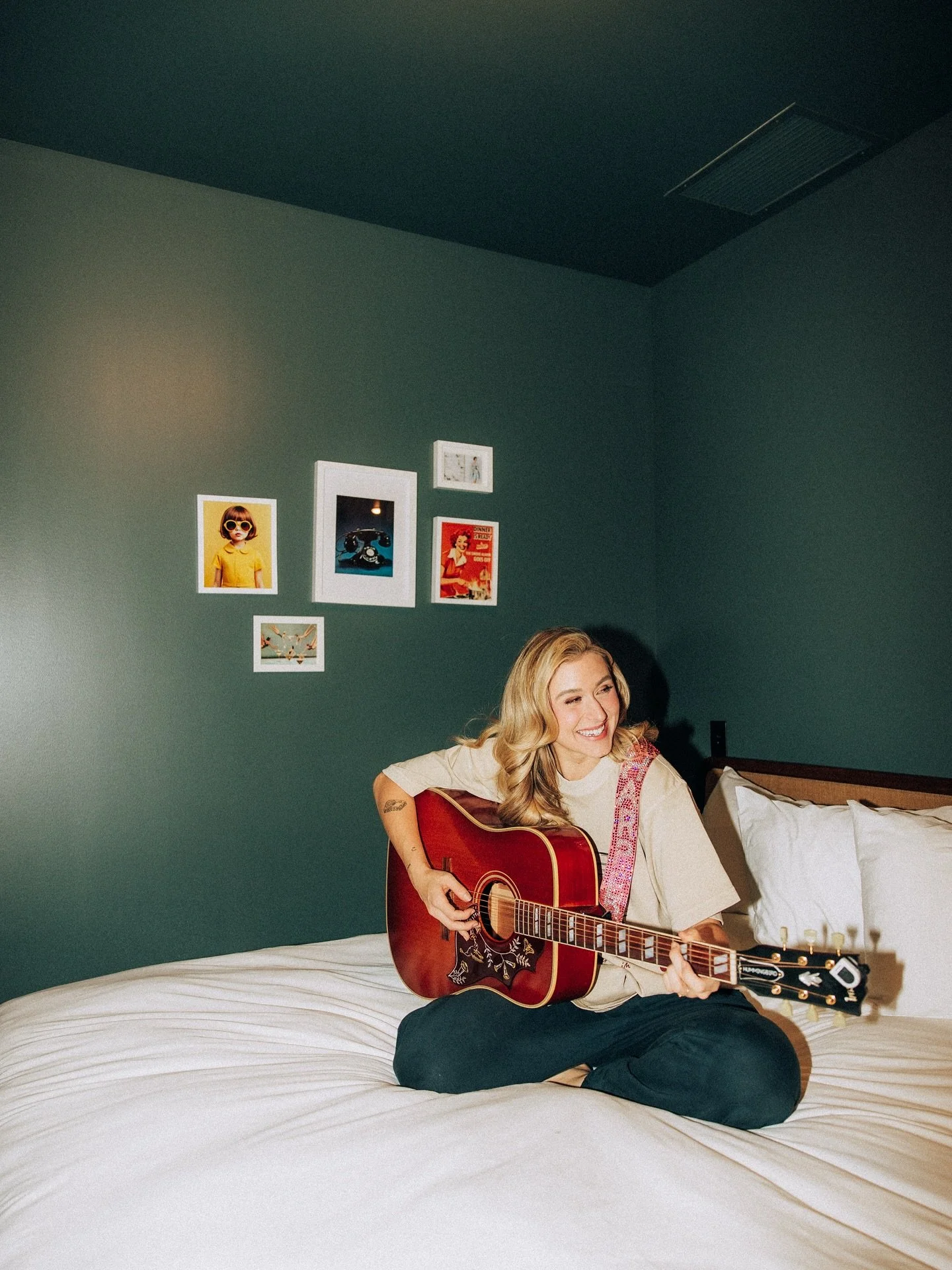We were honored to host the talented Harper Grave during her stay in Mankato. ✨ Thank you for choosing to stay local with us,  we can&rsquo;t wait to welcome you back! 🎶#HotelAlexander #StayLocal #MankatoMN #BoutiqueHotel #HarperGrave #MusicInMankat