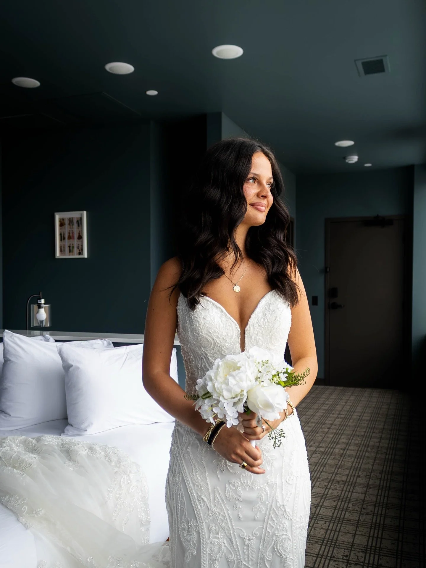 Celebrate your wedding weekend with bridal room blocks at @hotelalexandermn &amp; @archandcable, two boutique stays in downtown Mankato designed for comfort, style, and unforgettable moments.

Secure your dates early and let us be part of your most s