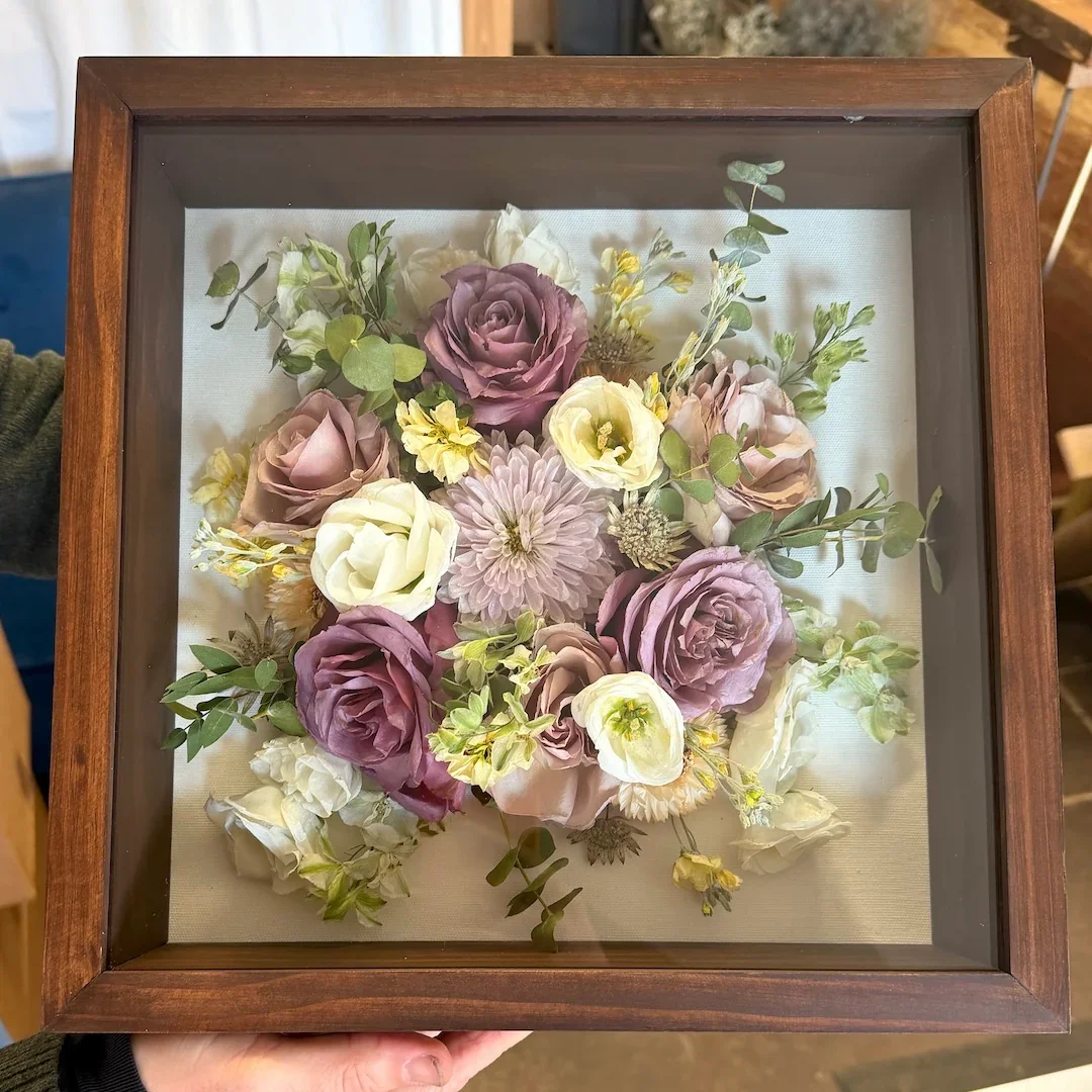 wedding-preservation-bouquet-flower-brown-square-shadowbox-dried-flowers-forever-2.webp