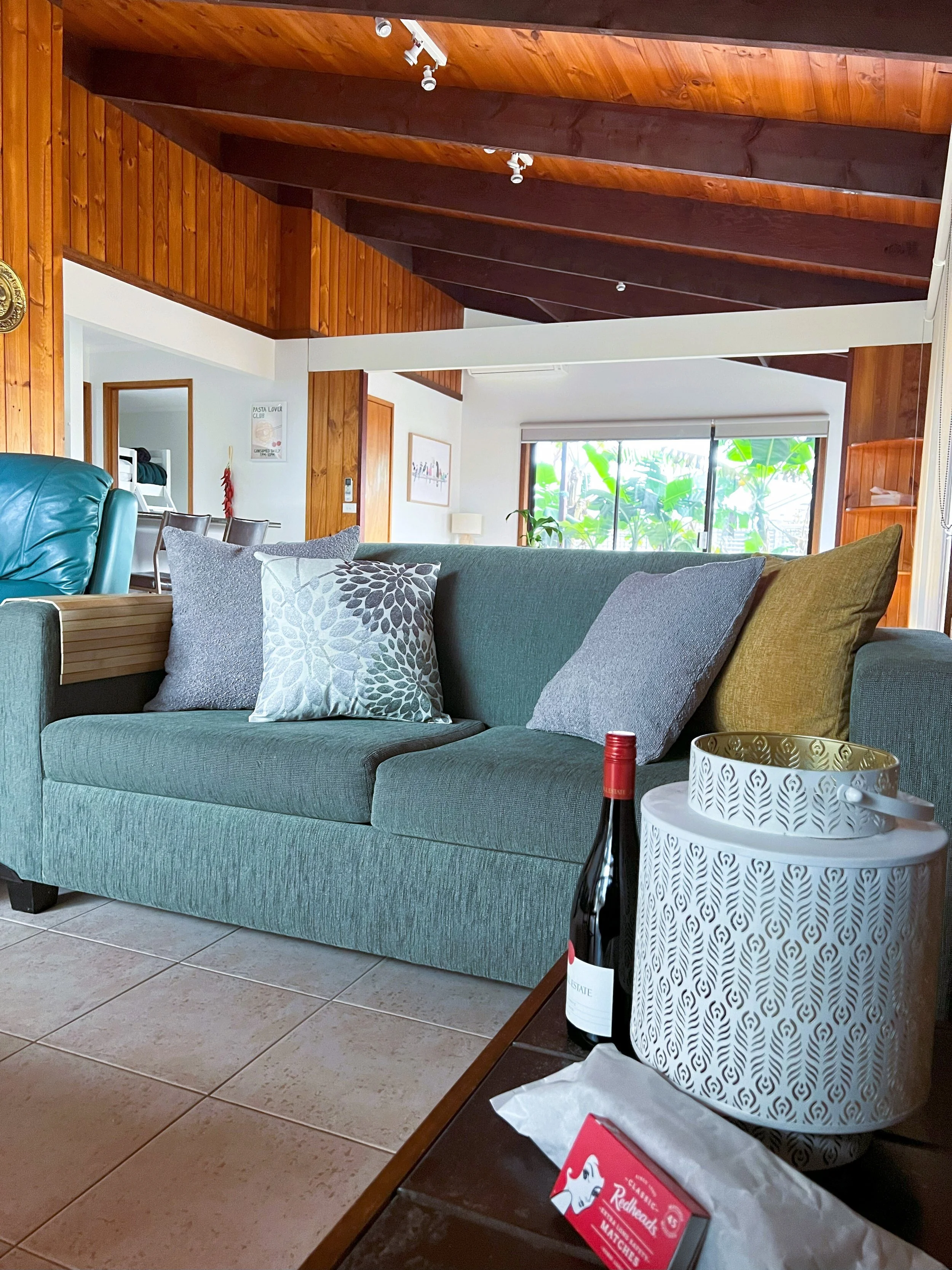Lounge Room (4).jpg