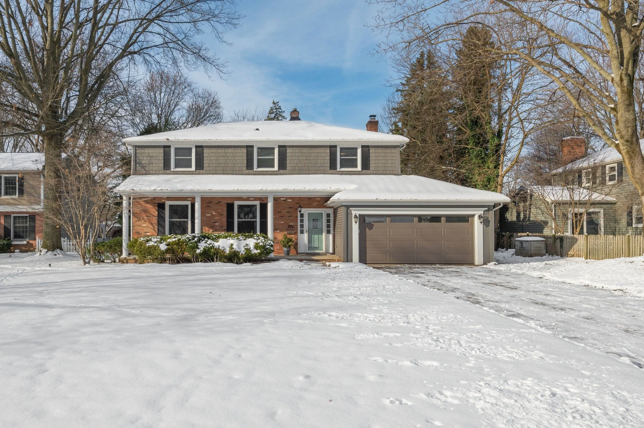 New Listing | Bay Village

Welcome to this charming 4-bedroom Colonial in desirable western Bay Village. Offering 2,147 square feet of well-designed living space, this home features hardwood floors throughout the main level, an updated kitchen with g