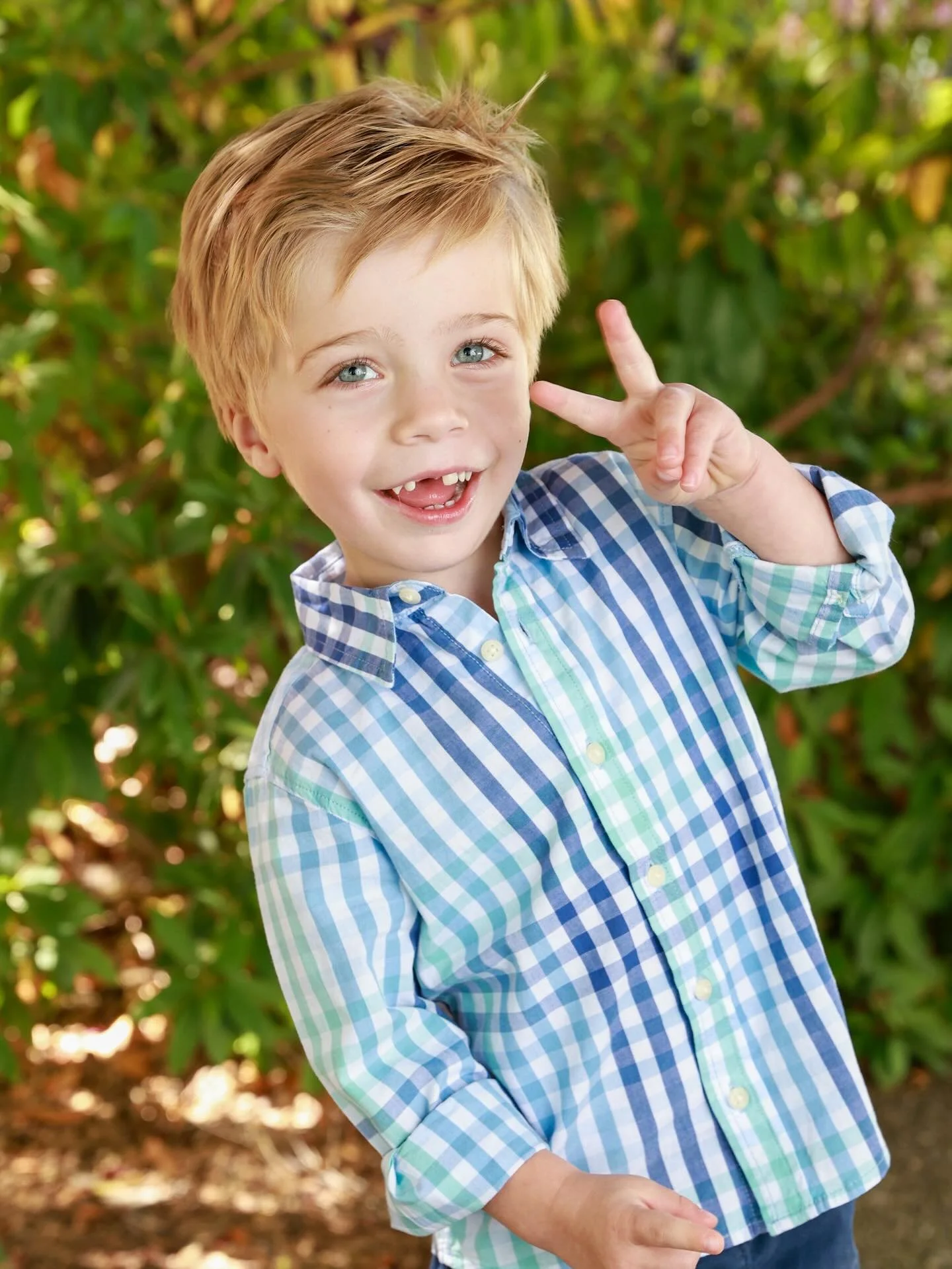 Smiles, sunshine, and picture-perfect moments! ☀️

#sandboxphotographers&nbsp;
#bayareafamilysession
#bayareaphotographer
#sfphotographer
#bayareakids
#bayareamoms
#eastbayphotographer
#schoolpictureday #schoolportraitday&nbsp;
#elementaryschool #pic