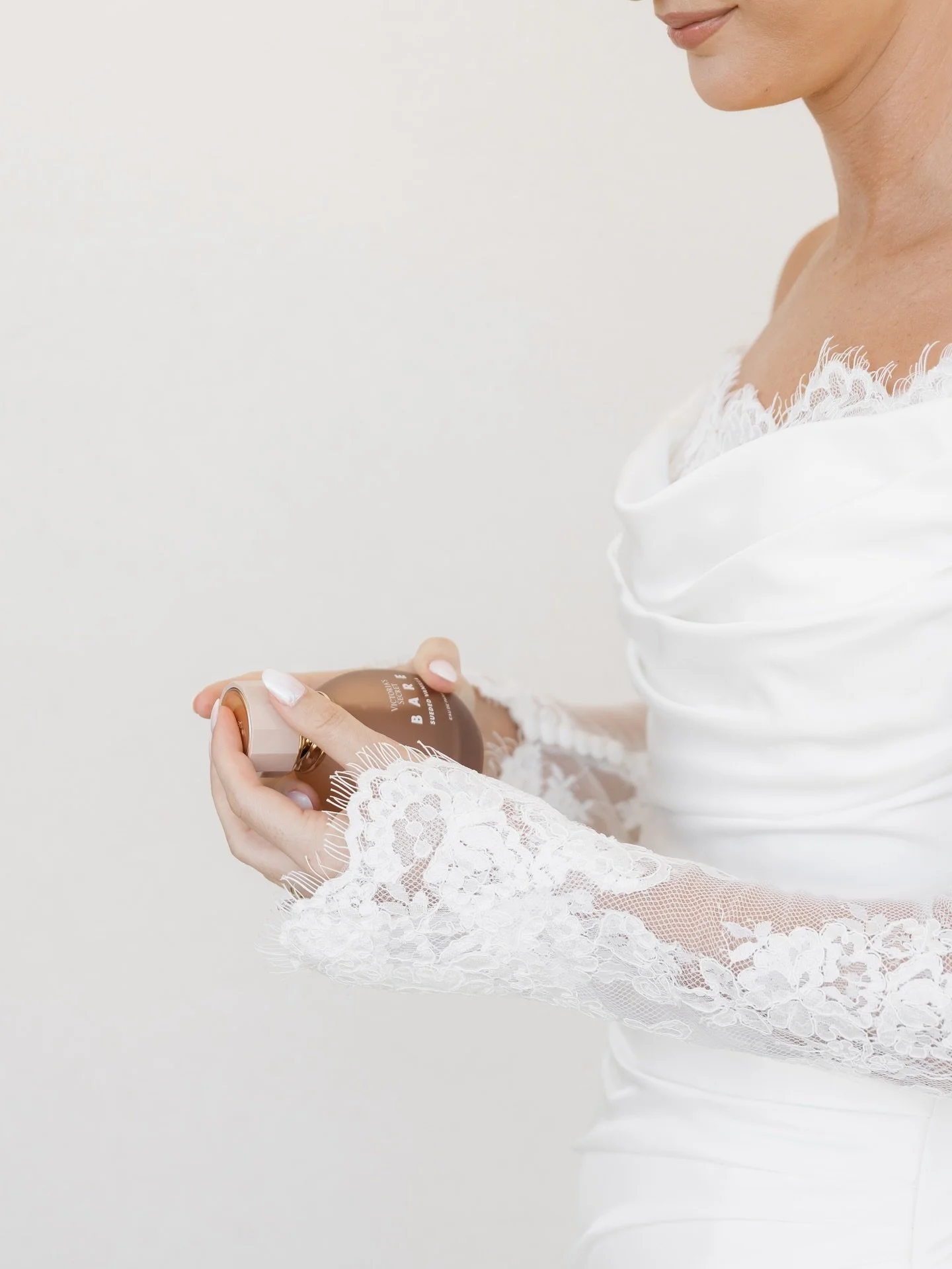 Images that will live beautifully beyond trends.

Classic getting ready portraits designed to feel as elegant fifty years from now as they do today.

Planning: @detailsweddingco 
Venue: @aderoscottsdale 
Church: @stbernardofclairvauxscottsdale 
HMUA: