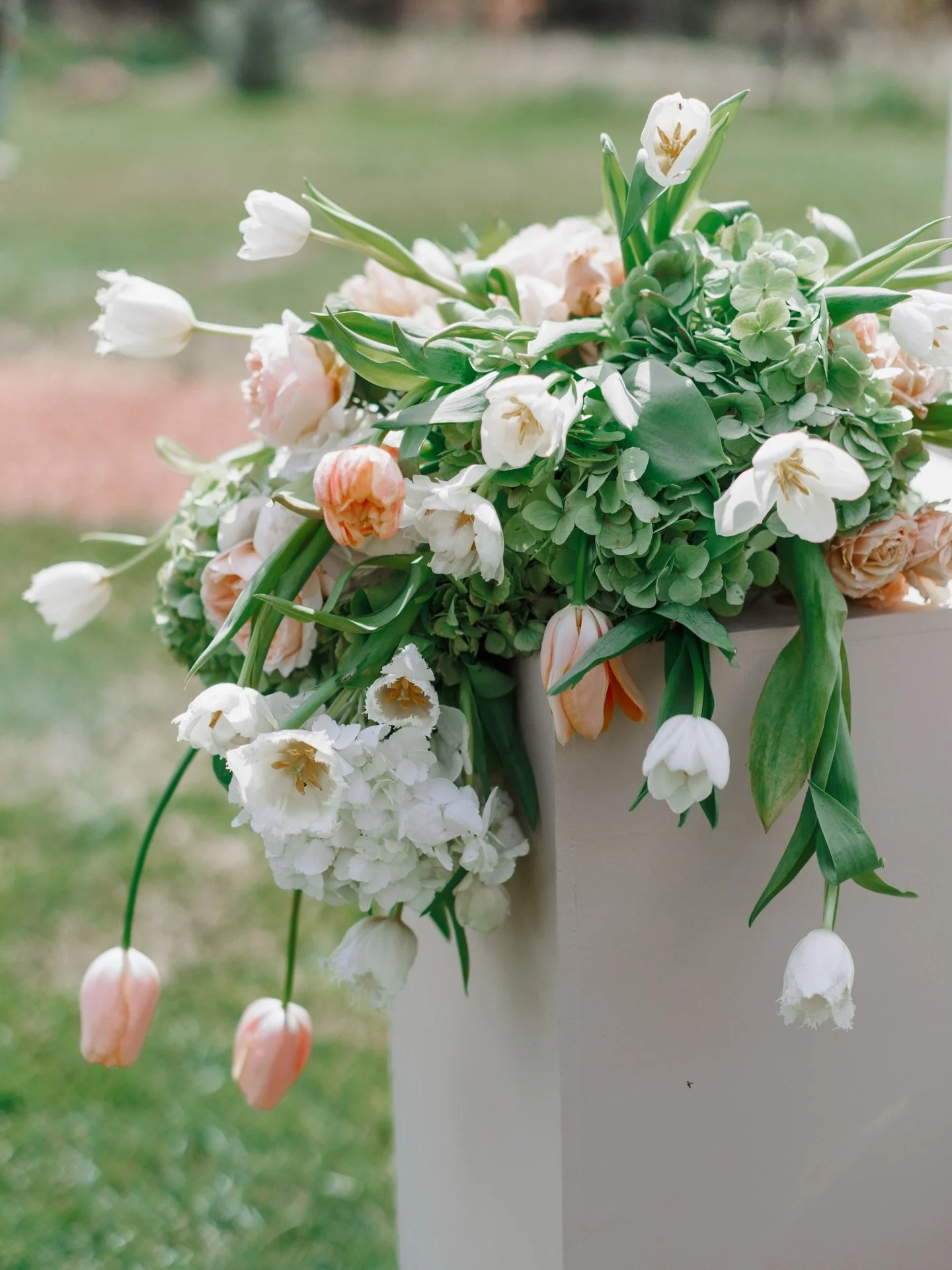 Cocktail hour details under the Sedona red rocks🤍

Elevated guest experiences have been one of my favorite wedding refinements over the last year. From live artists, musicians and roaming caviar service to interactive elements and beautifully design