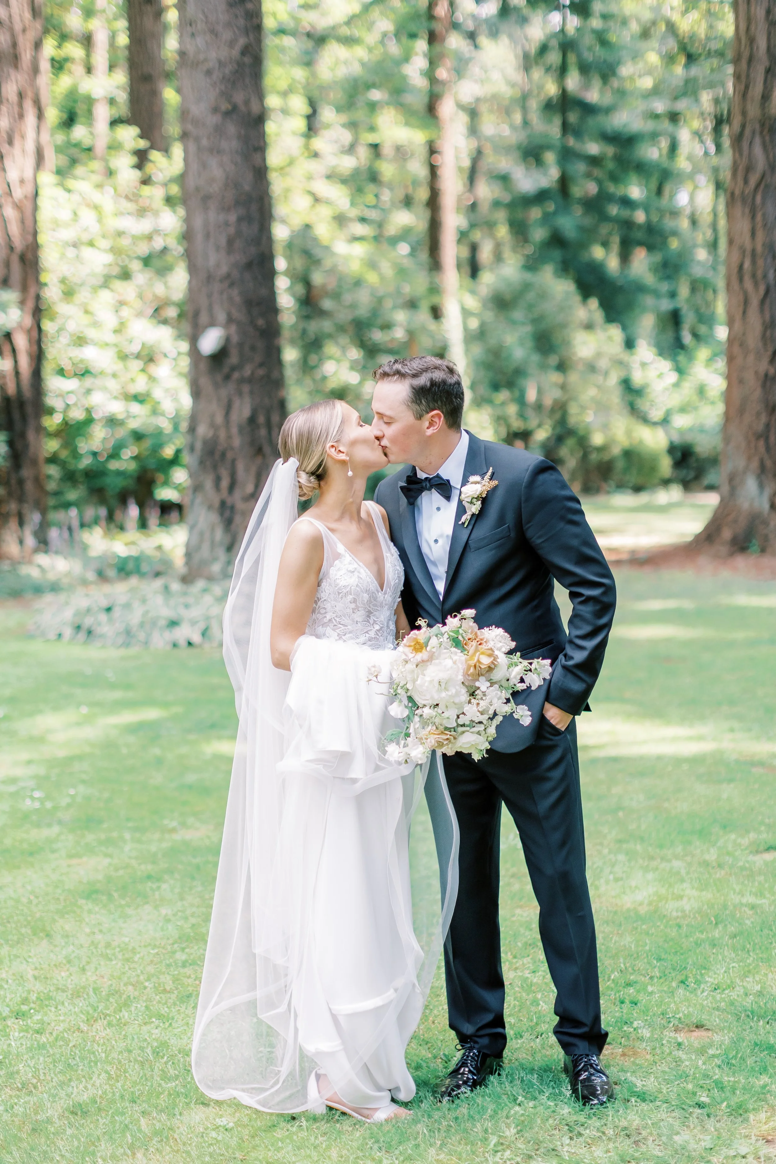 A classic downtown Portland wedding at the historic Sentinel Hotel and Portland Grotto.