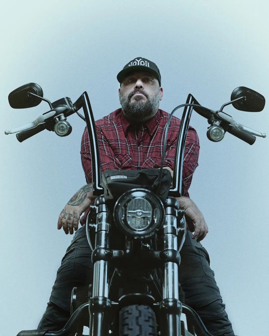 Ren&eacute; pis son Harley

J'offre mes services pour photographier votre b&eacute;cyk!