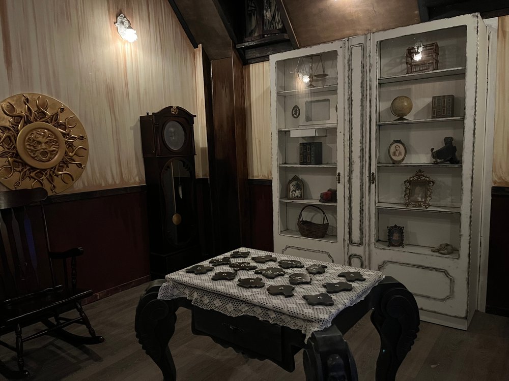  The "Haunted Manor" provides the shortest escape experience where you have 45 minutes to solve all of the puzzles. – Photo by Elizabeth Basile 