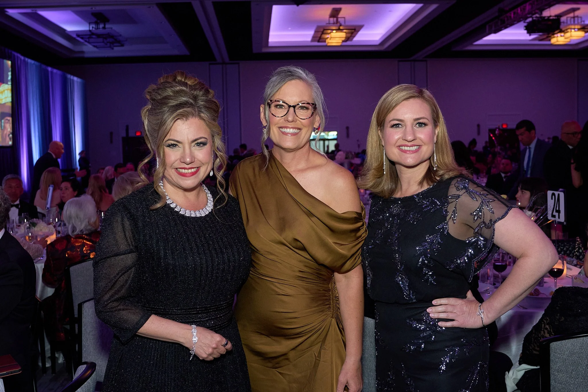HCC-B&W Ball_193.jpg