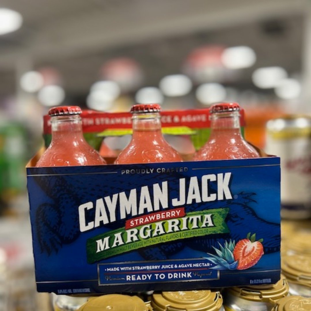 What can we say, these new @caymanjack Strawberry Margaritas are our JAM! 🍓🍓🍓

Available now at #chicagolakeliquors.