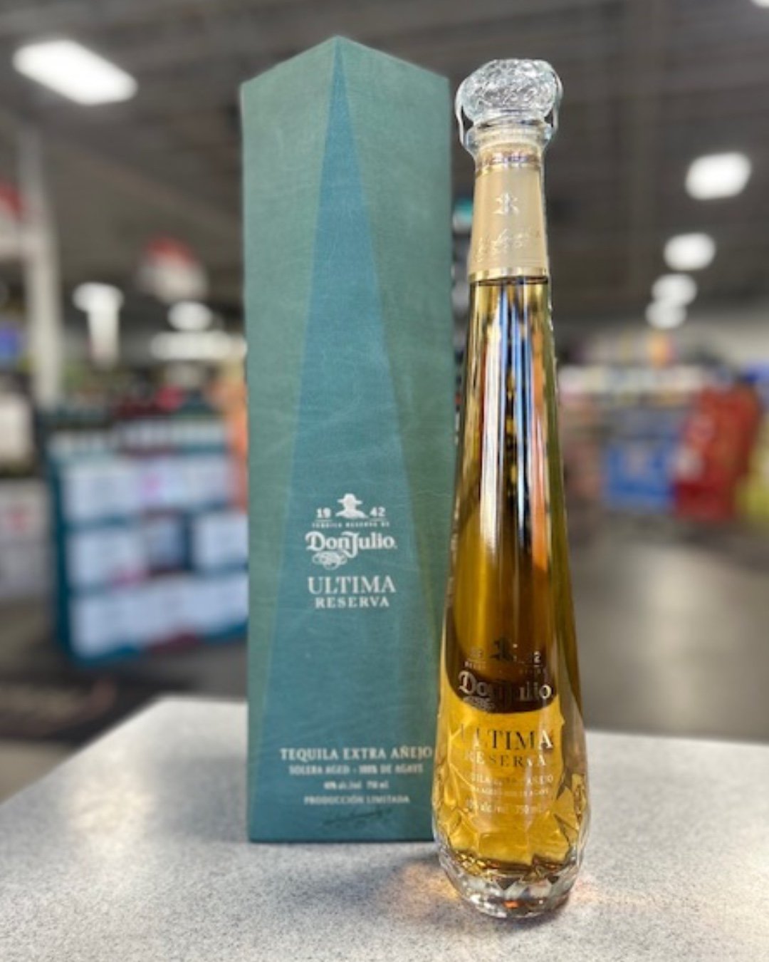Pop open a bottle of paradise and let your #tequilacation begin 🥃

@donjuliotequila Ultima Reserva Extra A&ntilde;ejo is available now at #chicagolakeliquors.