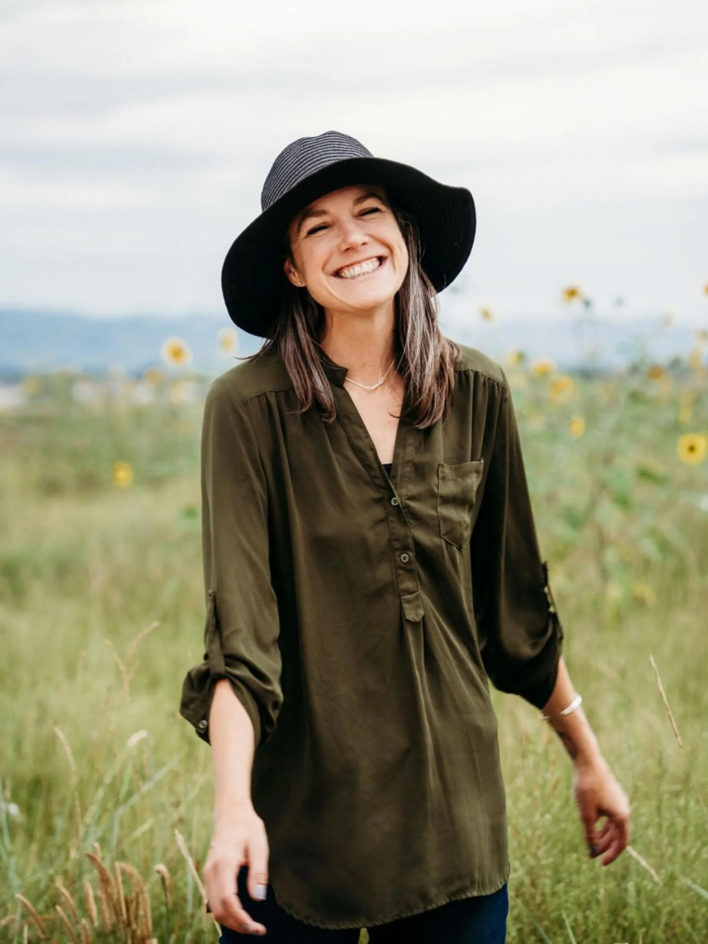 ✨GREATNESS is automatic and innate!✨

➡️ EXPRESSING our Greatness takes practice and consistent work!

HEAR ME OUT:
We&rsquo;re all born with a STUNNING brilliance, but as we mature, we forget how to show our light to the world around us!
Or maybe we