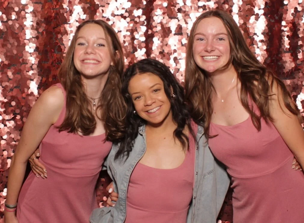 Gratitude: (n.) readiness to show appreciation for kindness.
⬆️
BEST definition of Gratitude I&rsquo;ve ever found!! &hearts;️

PS - Don&rsquo;t get between me &amp; mine. For the Serious.

➡️ What&rsquo;s YOUR definition of Gratitude?!

(My KIDS. I&