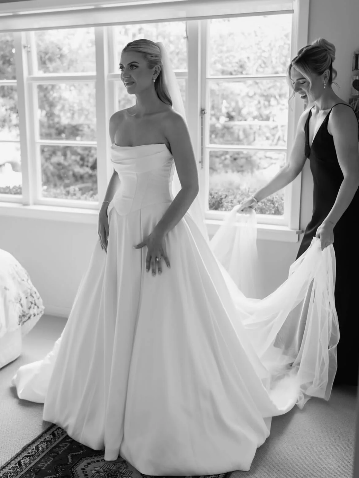 Beautiful Bride @madelinemurray_ 🤍🤍🤍 

Working with the fab @samhartsam @wildsoulsnz @astrabridal