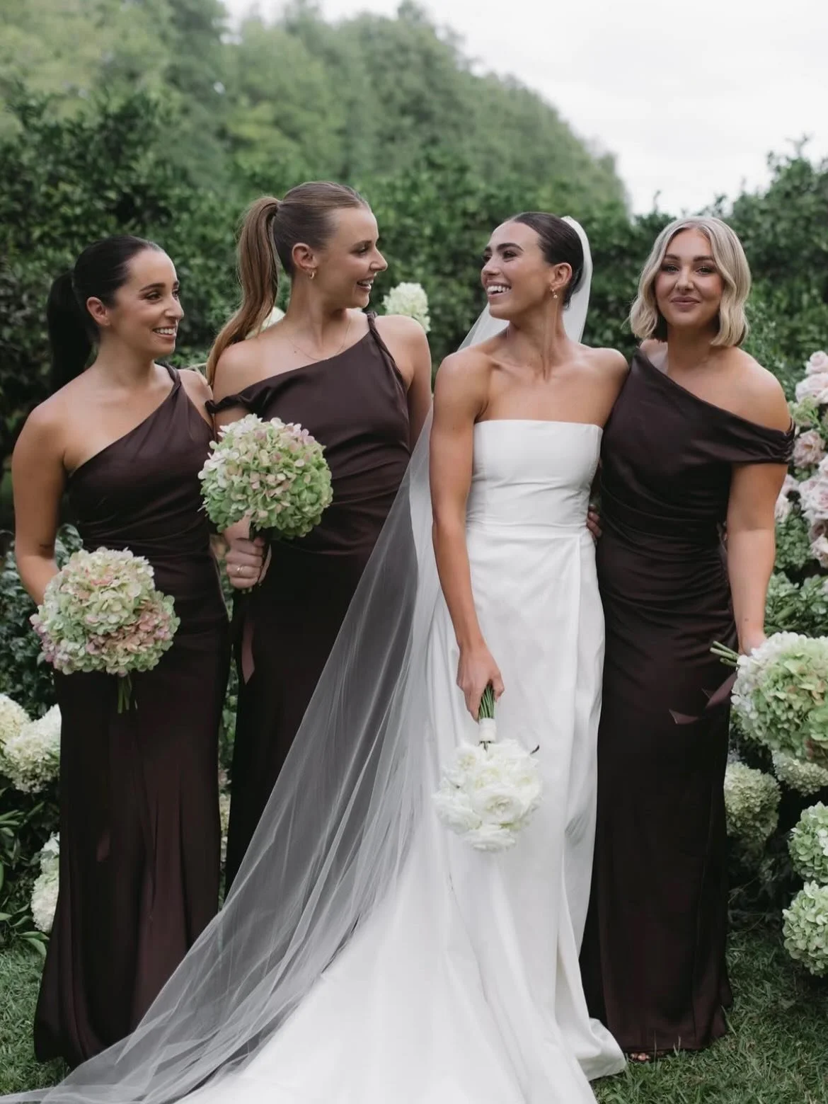 Dream morning with these gorgeous ladies for @lucyymacdonald 🤎🤎🤎 loved every minute! 

Dream team - 
@stephanandnakita
@boutiquebride 
@katesolleymakeup 
@michelecoomeyfloral 
@onelovelydaystyling 
@kennyandharlowbridal