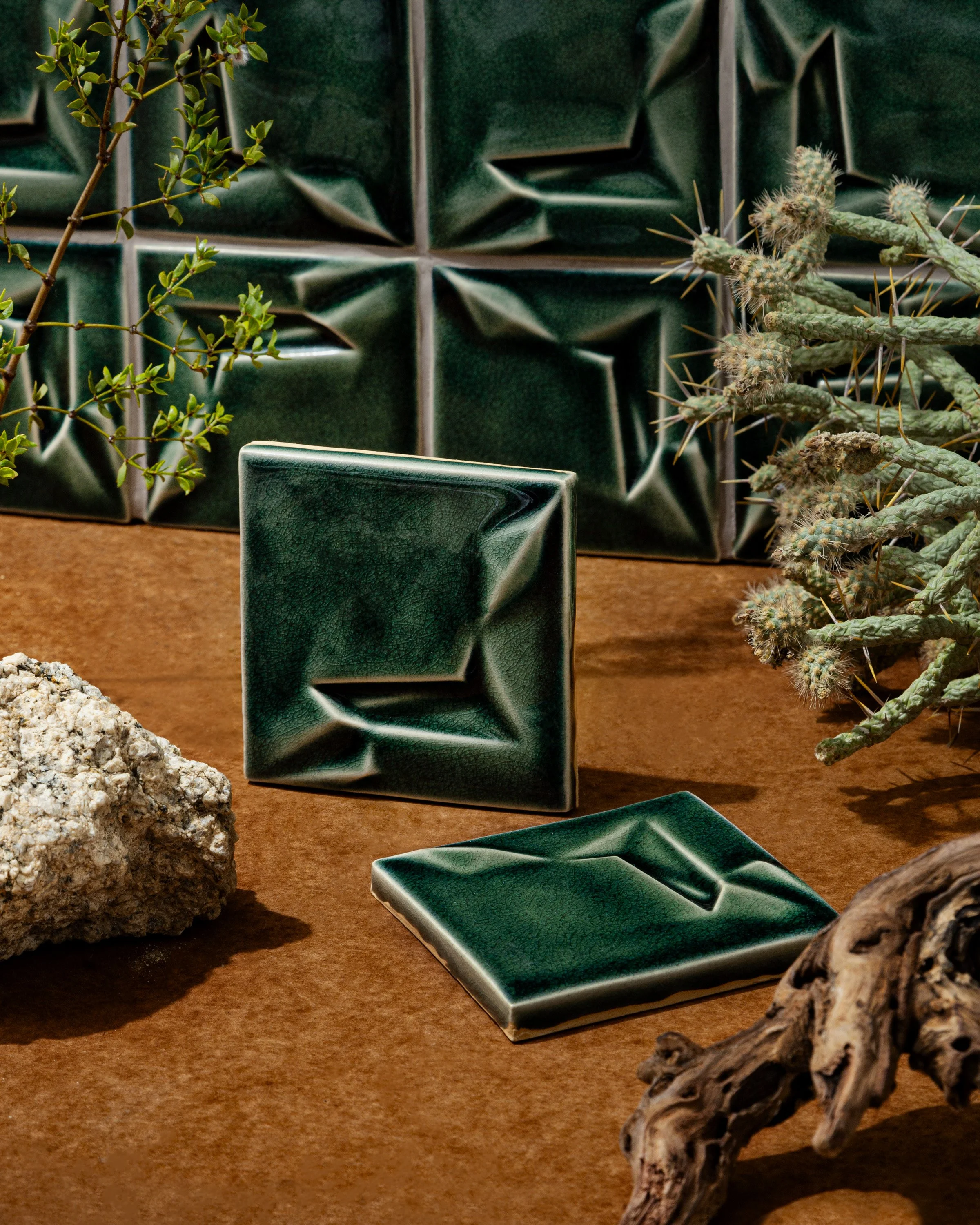 design: CRYSTALLIZE | glaze: YEMANJA