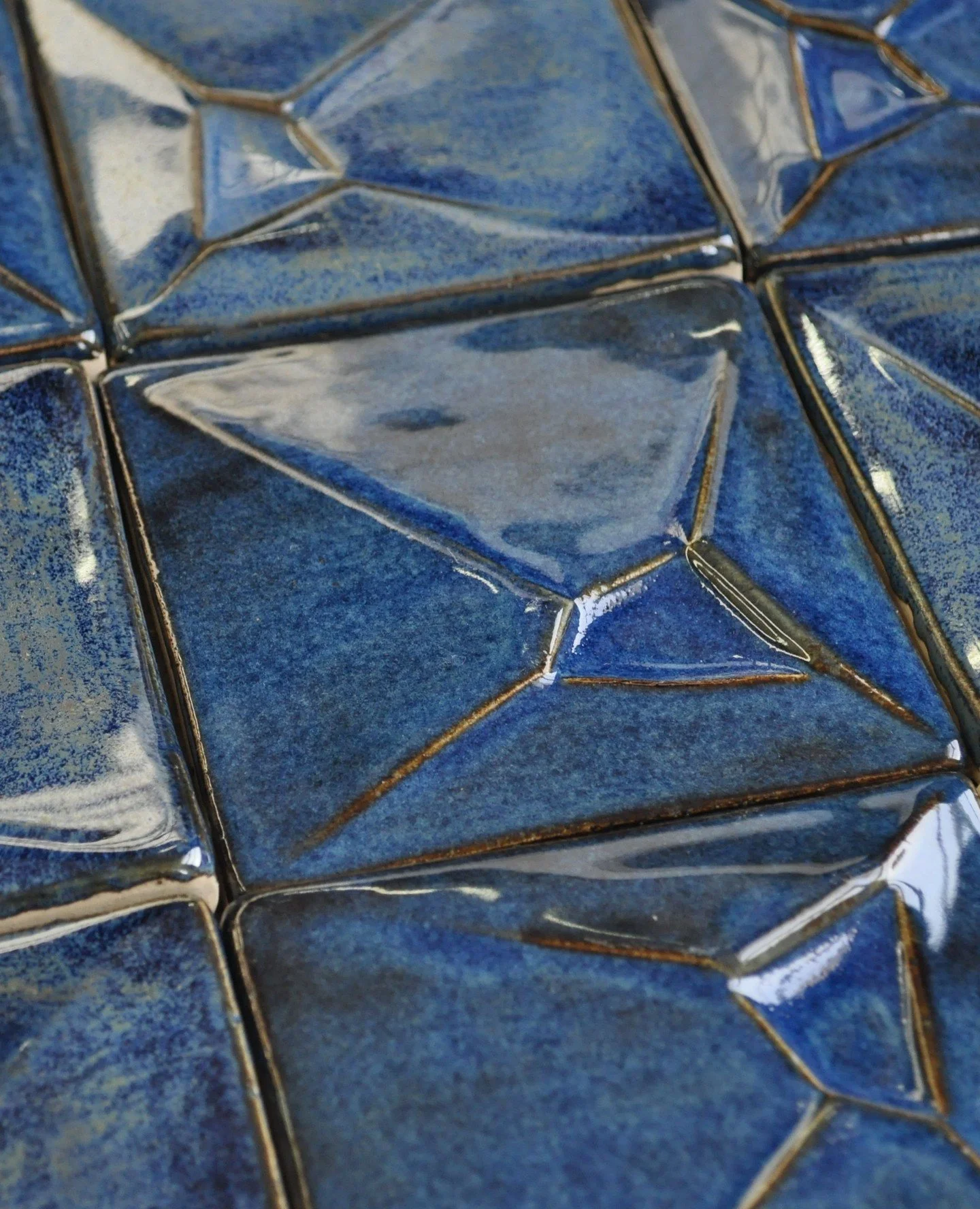 fractured earth #3 - light burst⁠
this is the most delicate of the fractured designs, resembling a spark or the first crack in a sheet of ice.  in green shades it can look botanical and lacy, and in off whites it provides a delicate textural backdrop