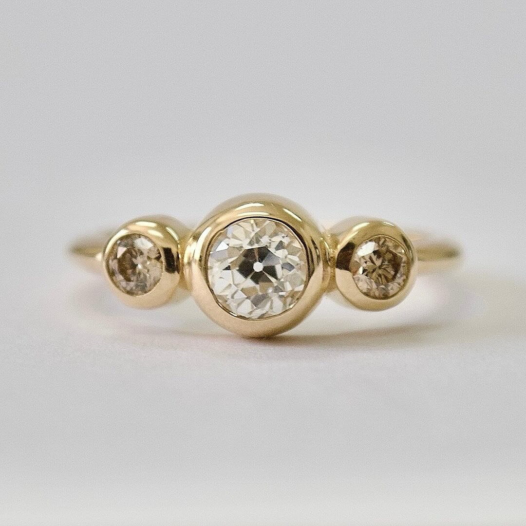 So, I have been sitting on a handful of new Fine and OOAK pieces I designed earlier this Summer (why am I like this?!) but I am excited to announce that they have finally made their way onto the site! Over the next week or so I will be introducing al
