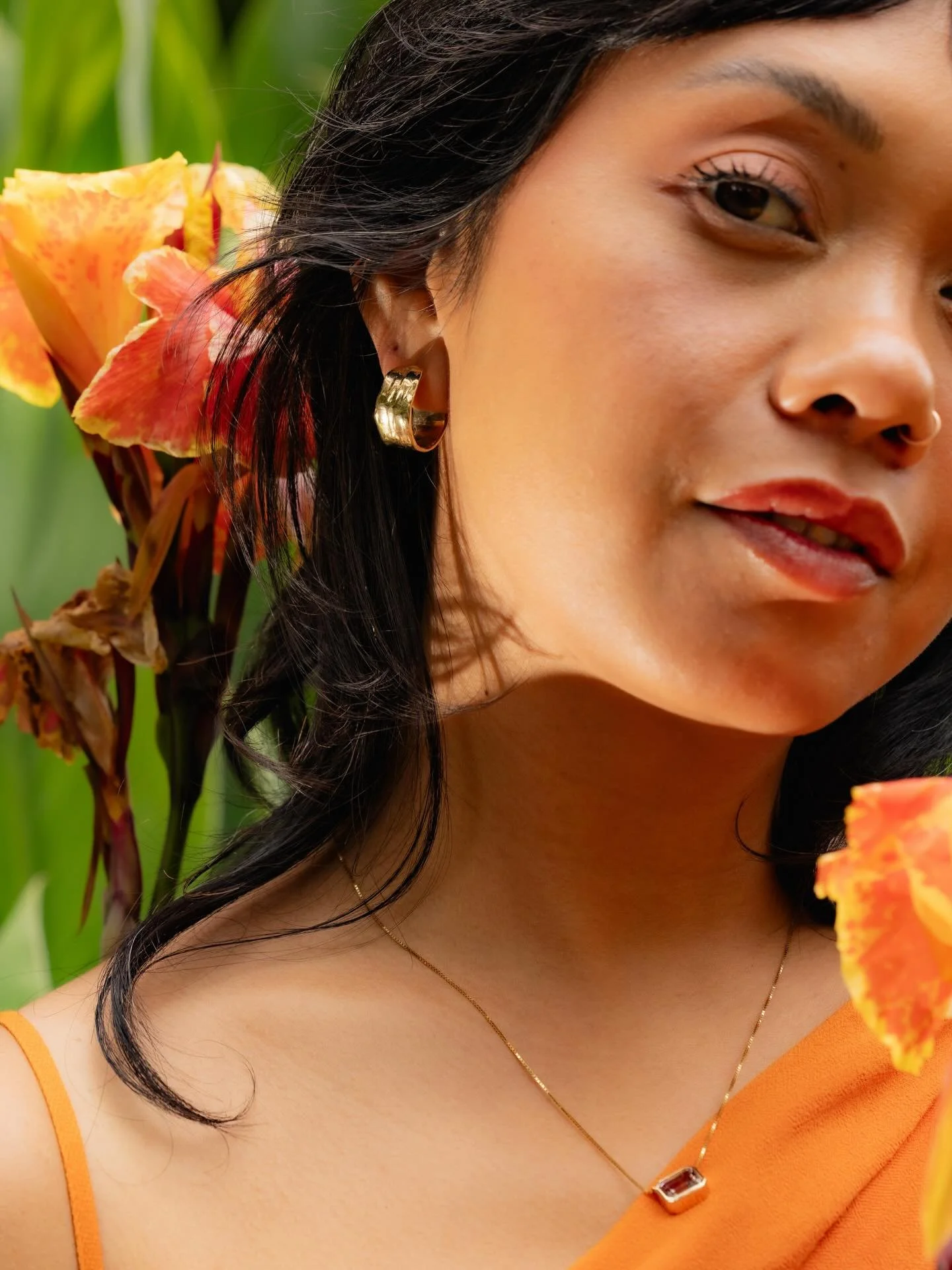 Dune Hoops in Bronze 🧡 Everyone needs a good cuff hoop imo 💁🏾&zwj;♀️