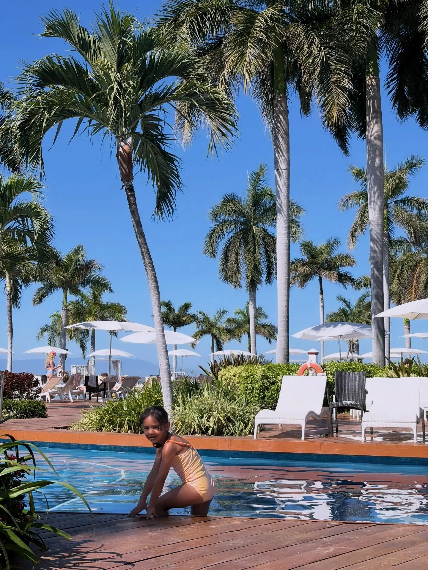 Annual Mexico reset 🇲🇽☀️🌴A much needed break filled with water, sun and strawberry smoothies 🍓