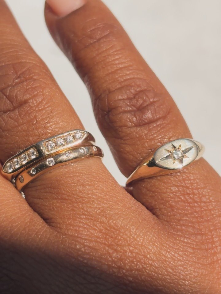 These best selling diamond rings won&rsquo;t quit! 💍 All three are pretty, practical and stackable while exuding the laid back luxe attitude that LADHA is known for ✨ Which is your favorite?

💎 Gracia White Diamond Pav&eacute; Ring
💎 Noemi Scatter