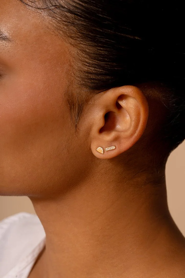 Kilima Diamond Arch Stud Earrings