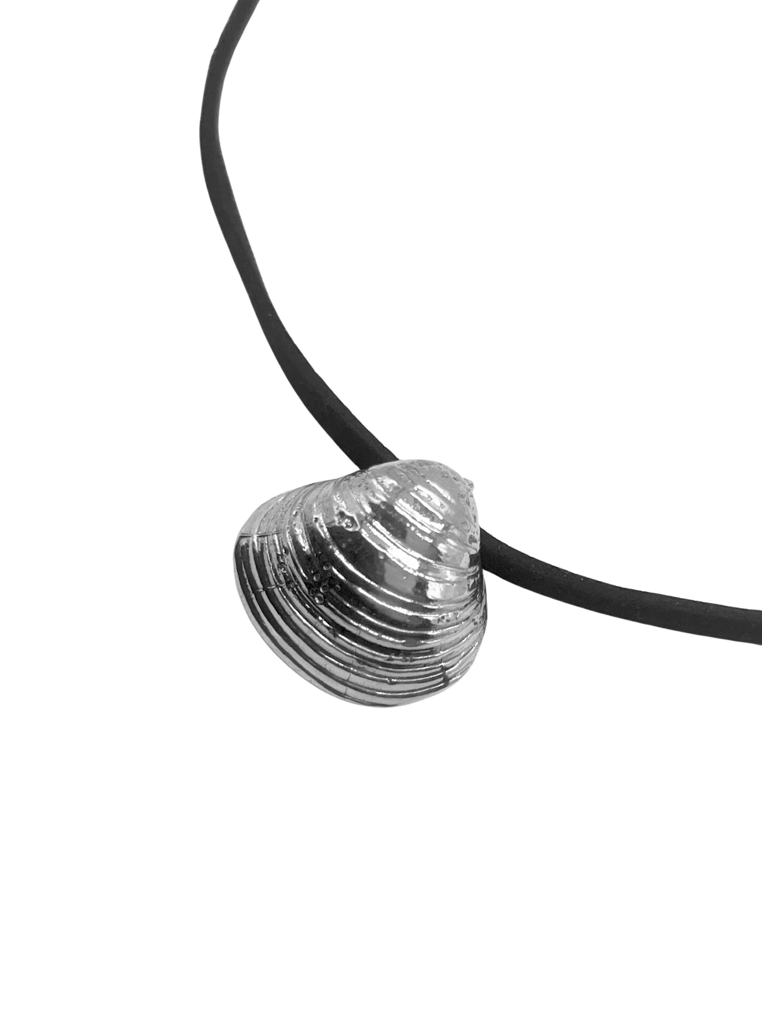 Silver Ondine Clam Shell Necklace