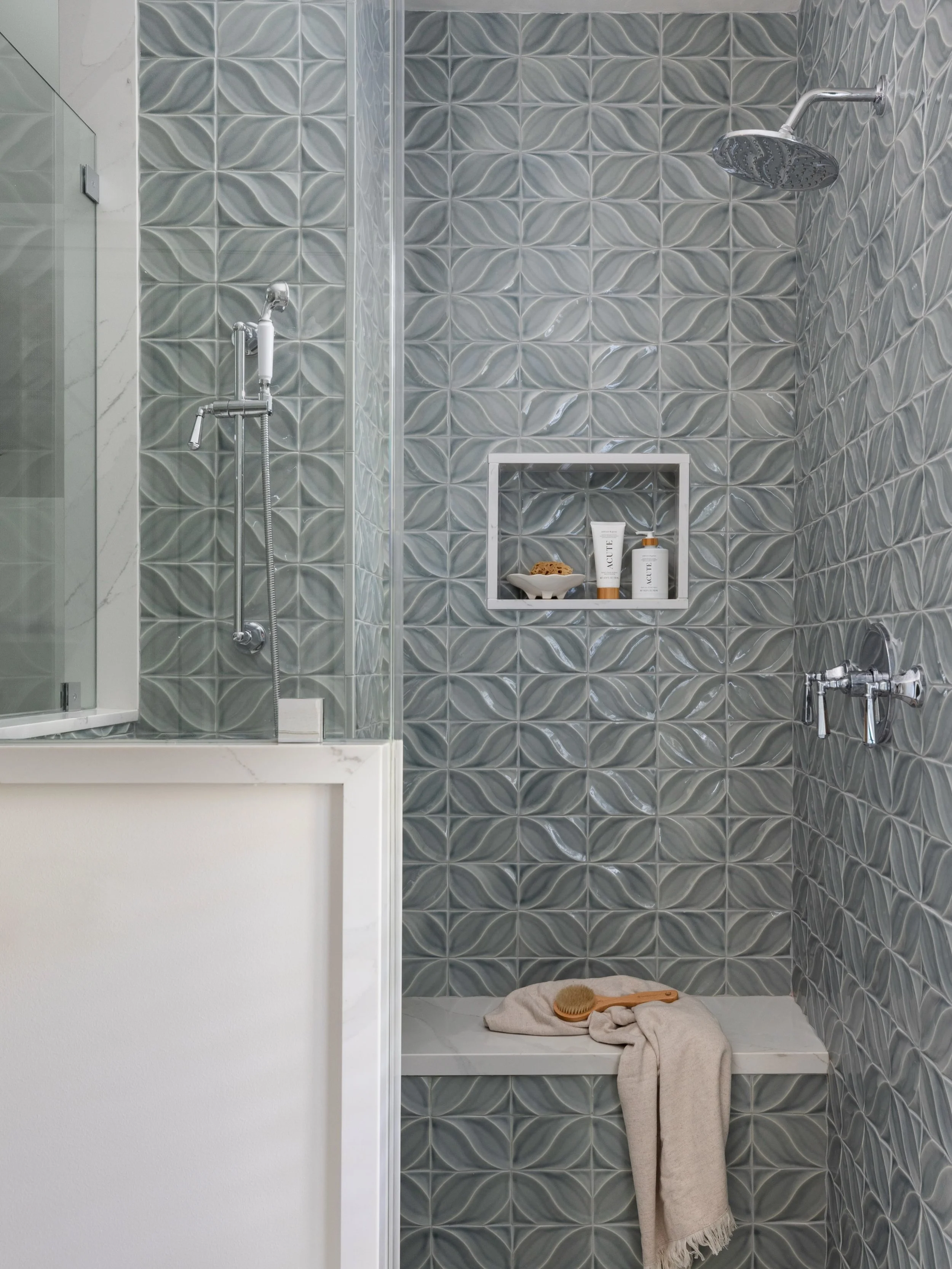 Just enough texture and movement to keep a serene bath interesting.

Photography by @ccasbo
Styling by @jbheditorial