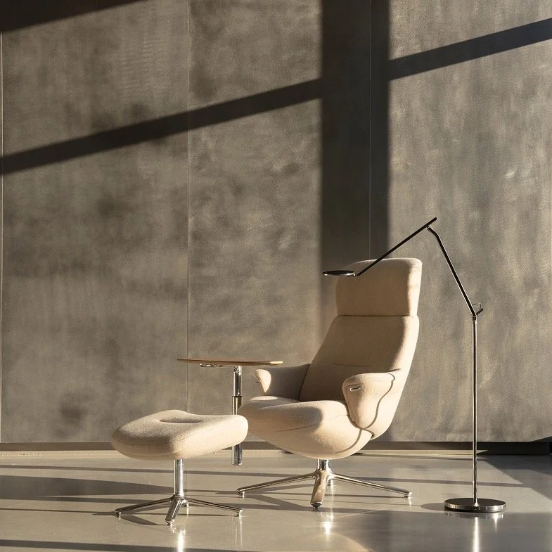 Designed by Niels Diffrient, the Diffrient Lounge by @humanscale embodies residential warmth, wellness, and timeless simplicity. It&rsquo;s a single, integrated solution that brings together reclining comfort, functionality, and power for the way we 