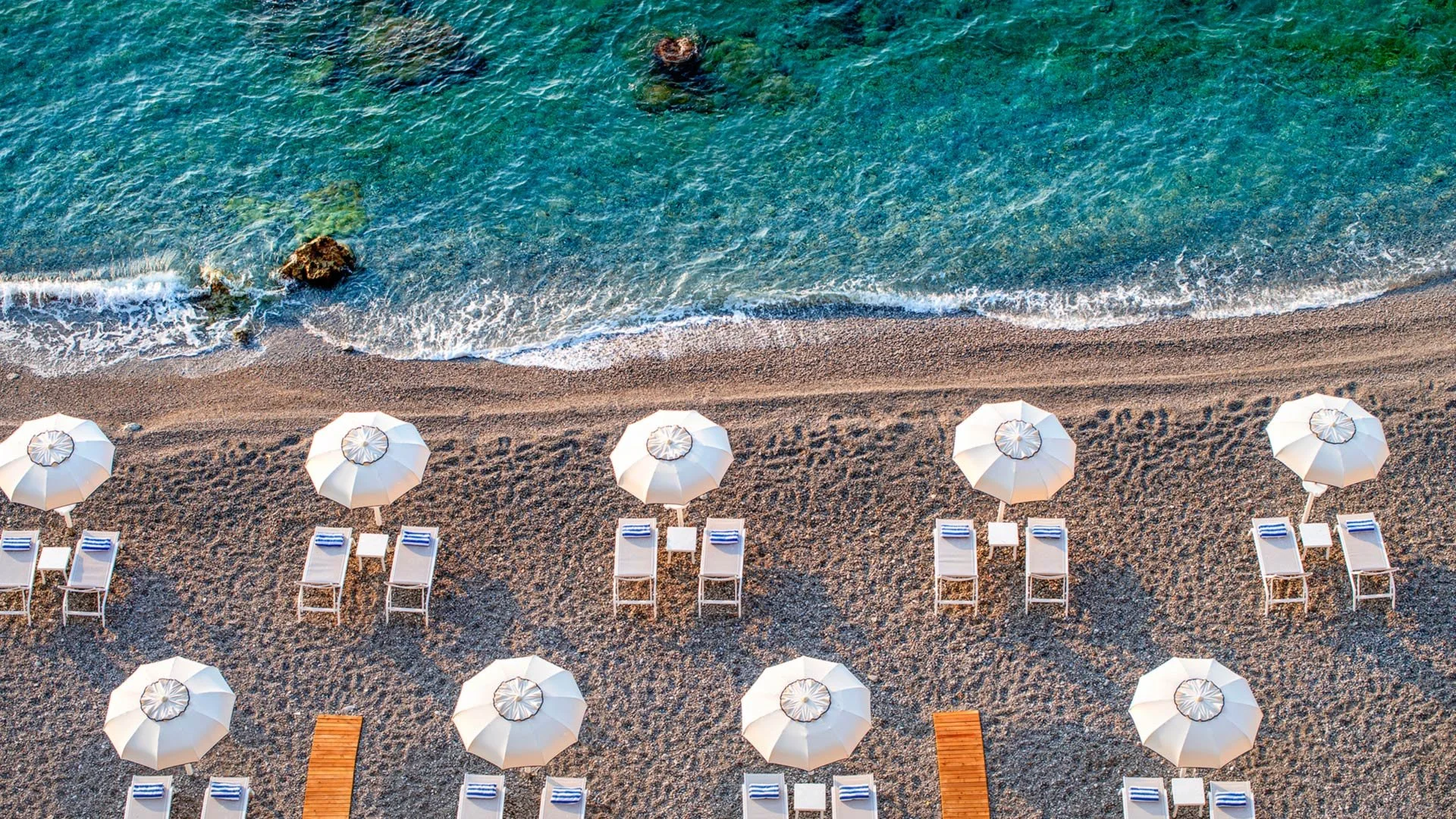 The Best Amalfi Coast Beach Clubs: Luxury Beach Clubs