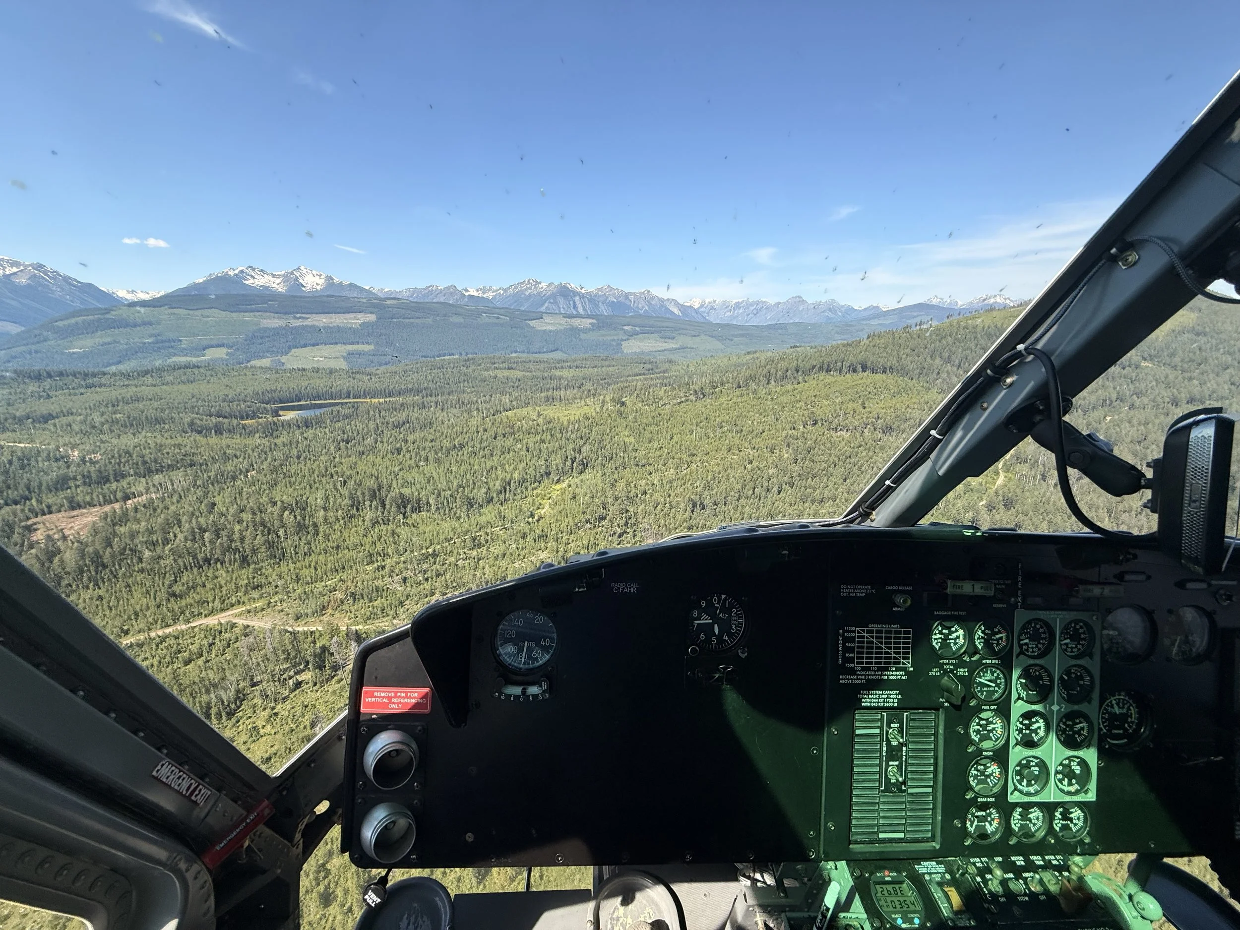 Scenic helicopter flight to Bobbie Burns Lodge
