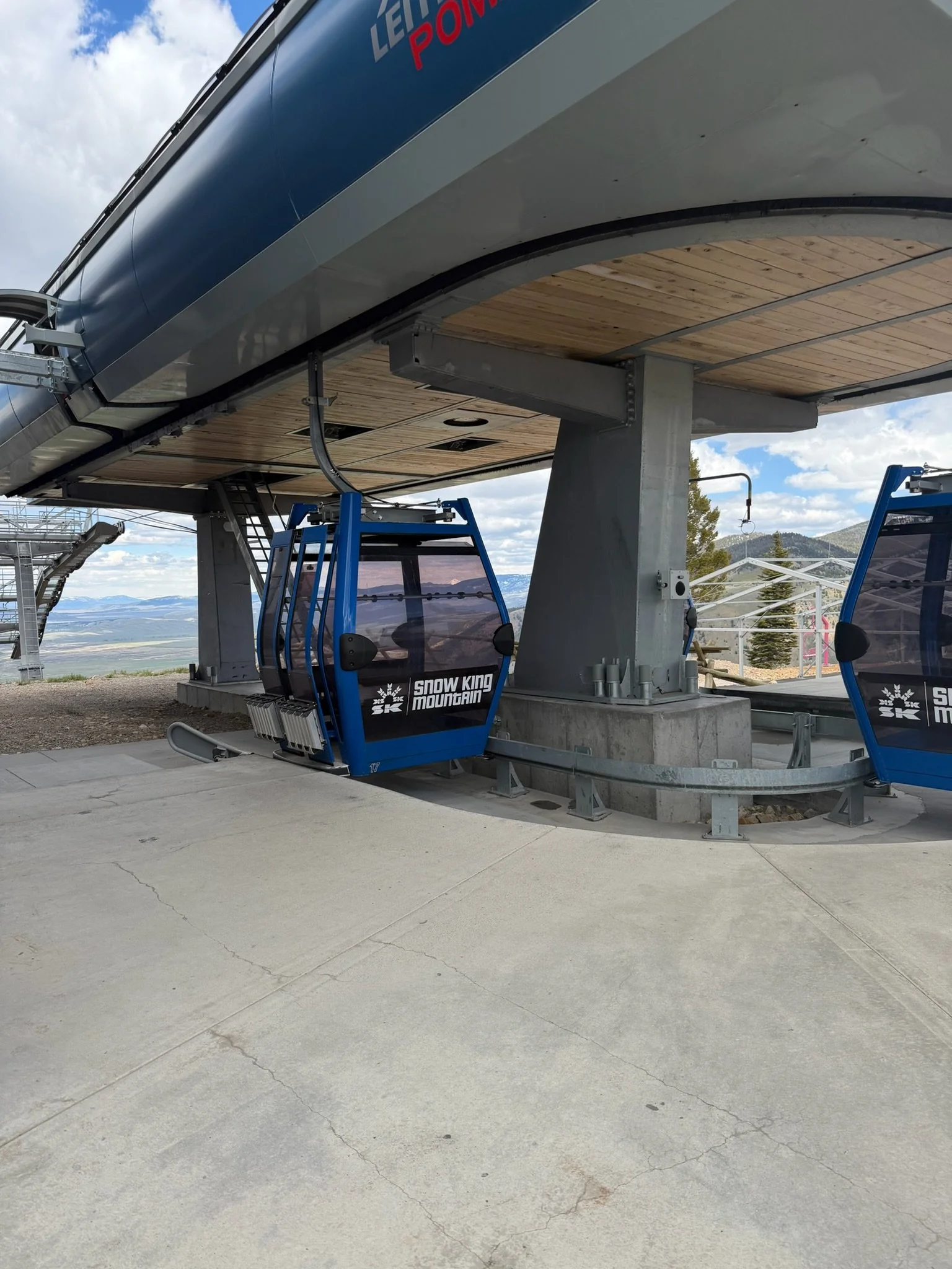 Snow King Mountain lift to the top of the mountain.