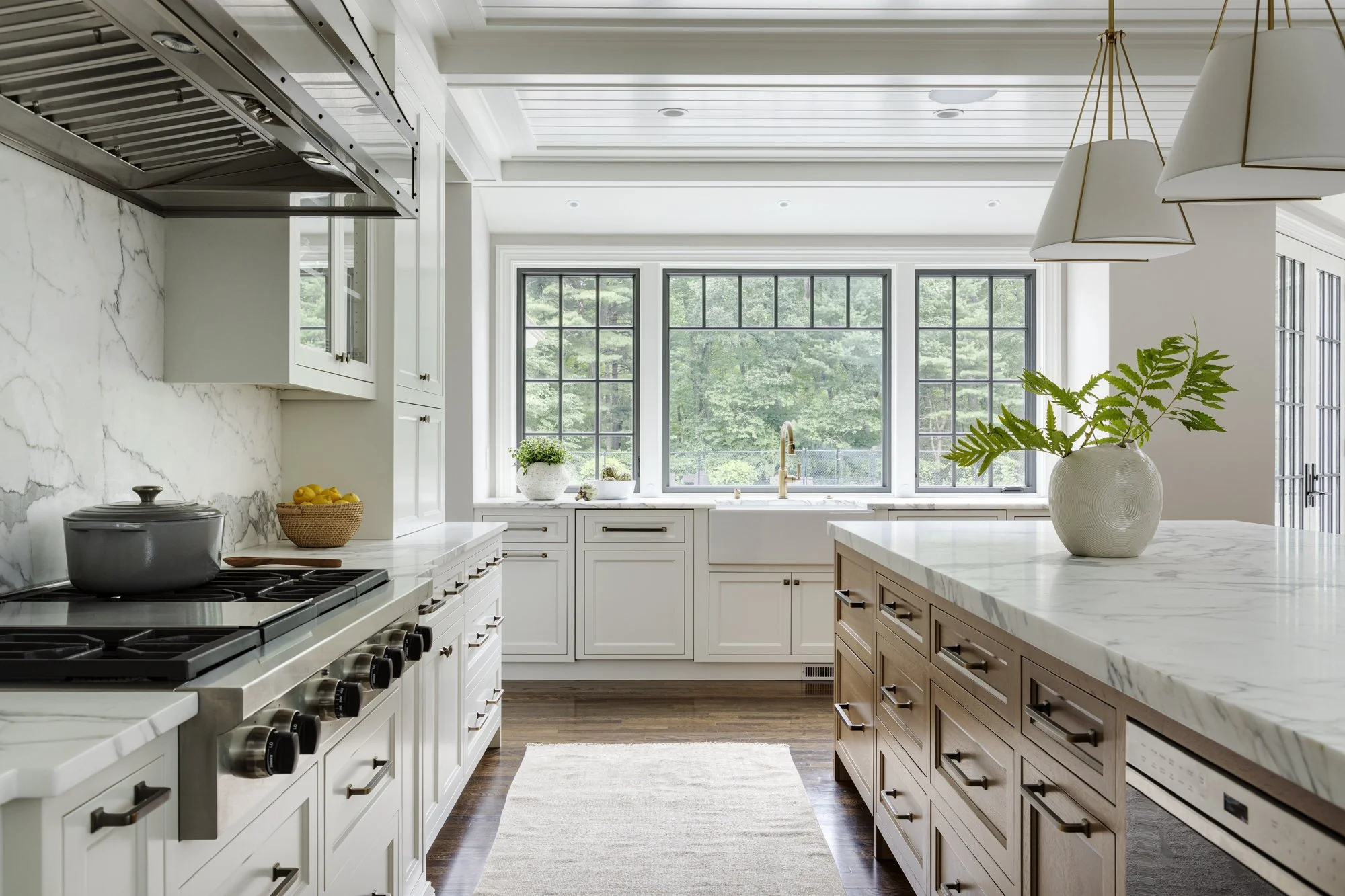 4_ClassicModern_KitchenAlley.jpg