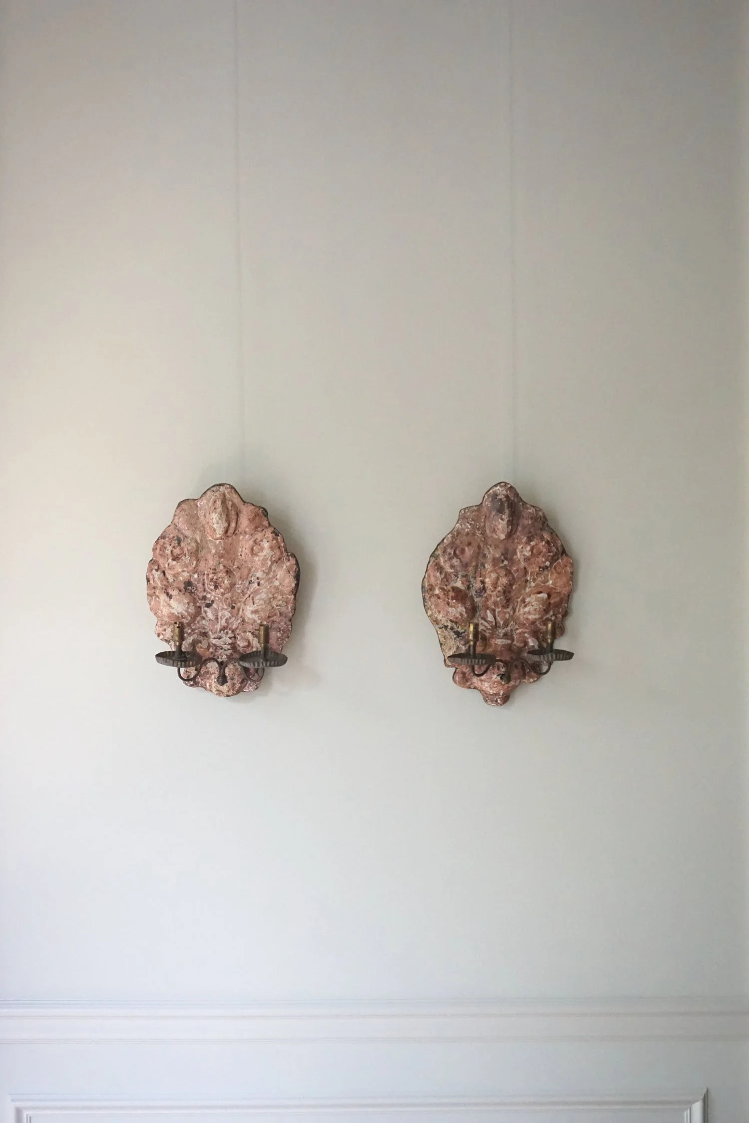 Art_artefact_French_antique_carved_plastered_pair_of_sconces 5.jpg