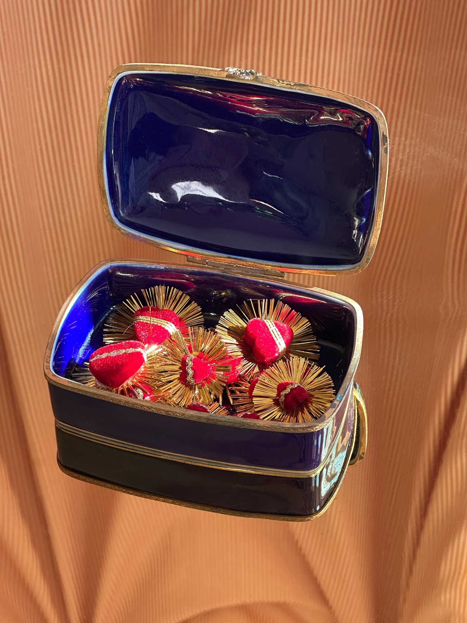 cobalt limoges box with sacred hearts 1.jpg