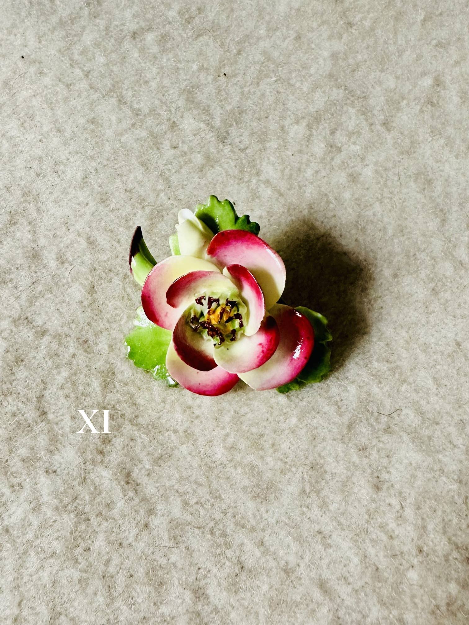 FLOWER BROOCH XI.jpg